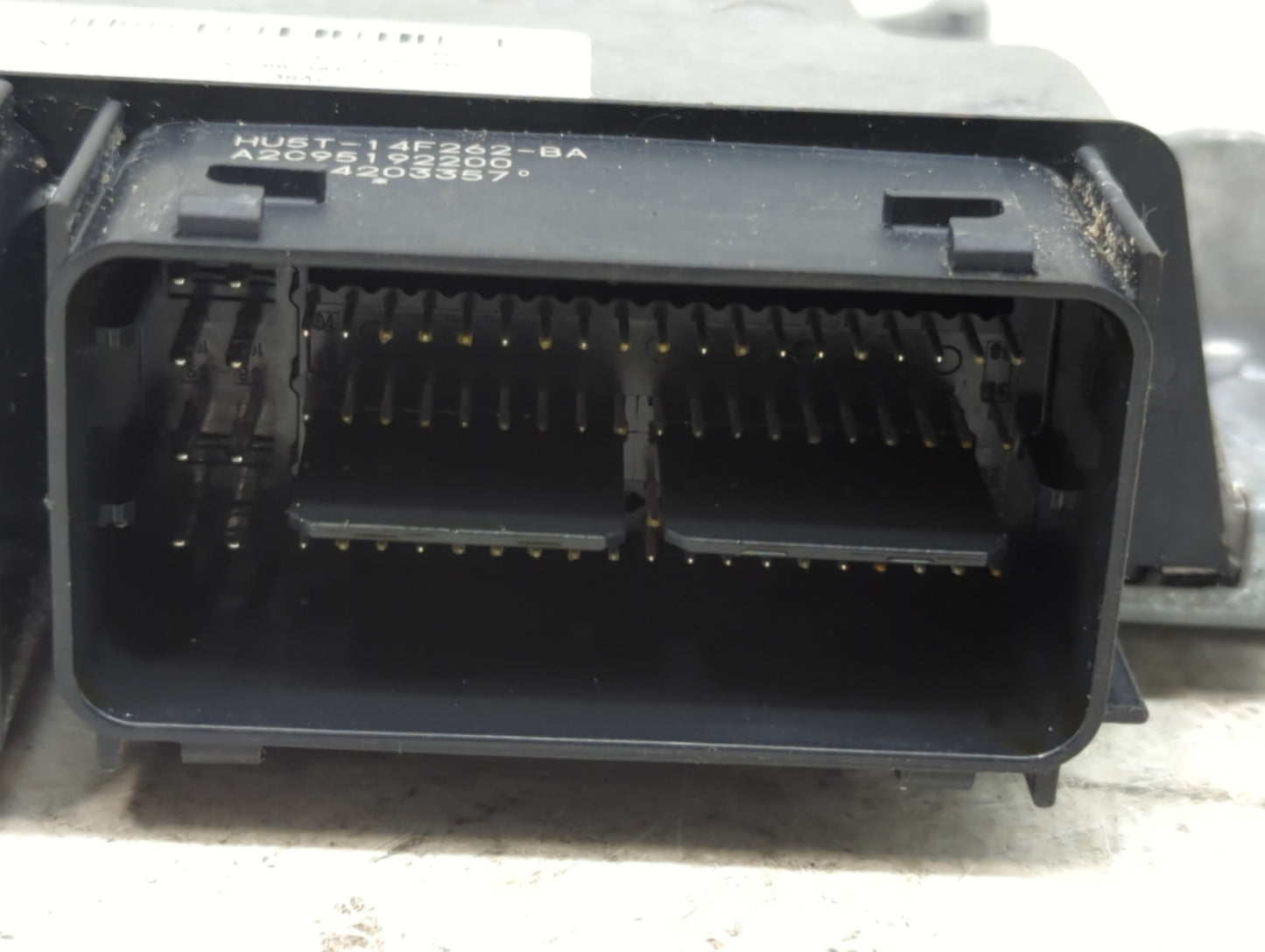 2017-2019 Ford Escape PCM Engine Control Computer ECU ECM PCU OEM P/N:HJ5A-12A650-MA FV6A-12B684-AB Fits Fits 2017 2018 2019