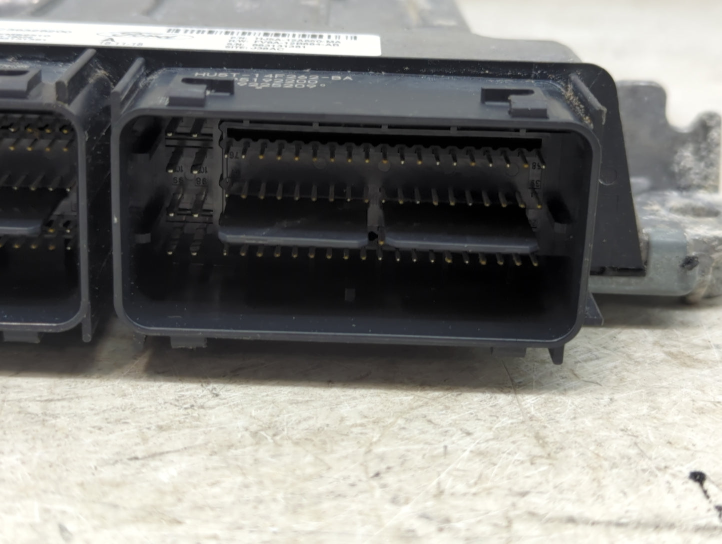 2017-2019 Ford Escape PCM Engine Control Computer ECU ECM PCU OEM P/N:HJ5A-12A650-MA FV6A-12B684-AB Fits Fits 2017 2018 2019