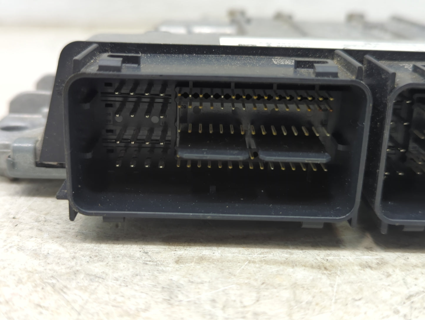 2017-2019 Ford Escape PCM Engine Control Computer ECU ECM PCU OEM P/N:HJ5A-12A650-MA FV6A-12B684-AB Fits Fits 2017 2018 2019