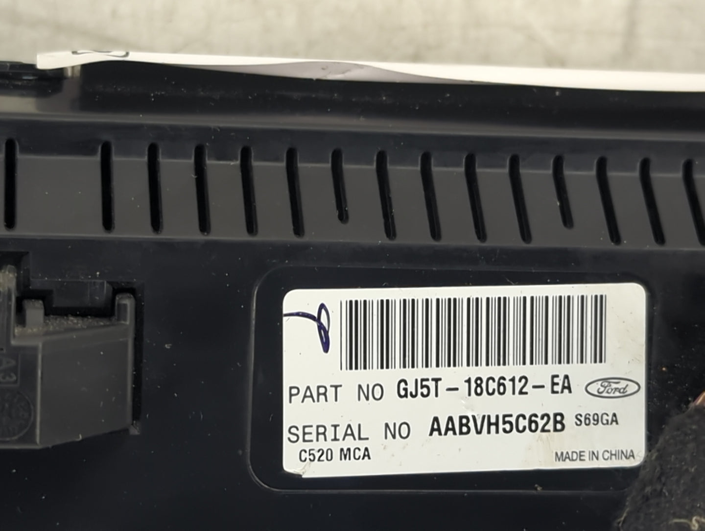 2017 Ford Escape Climate Control Module Temperature AC/Heater Replacement P/N:GJ5T-18C612-EA Fits OEM Used Auto Parts - Oemu
