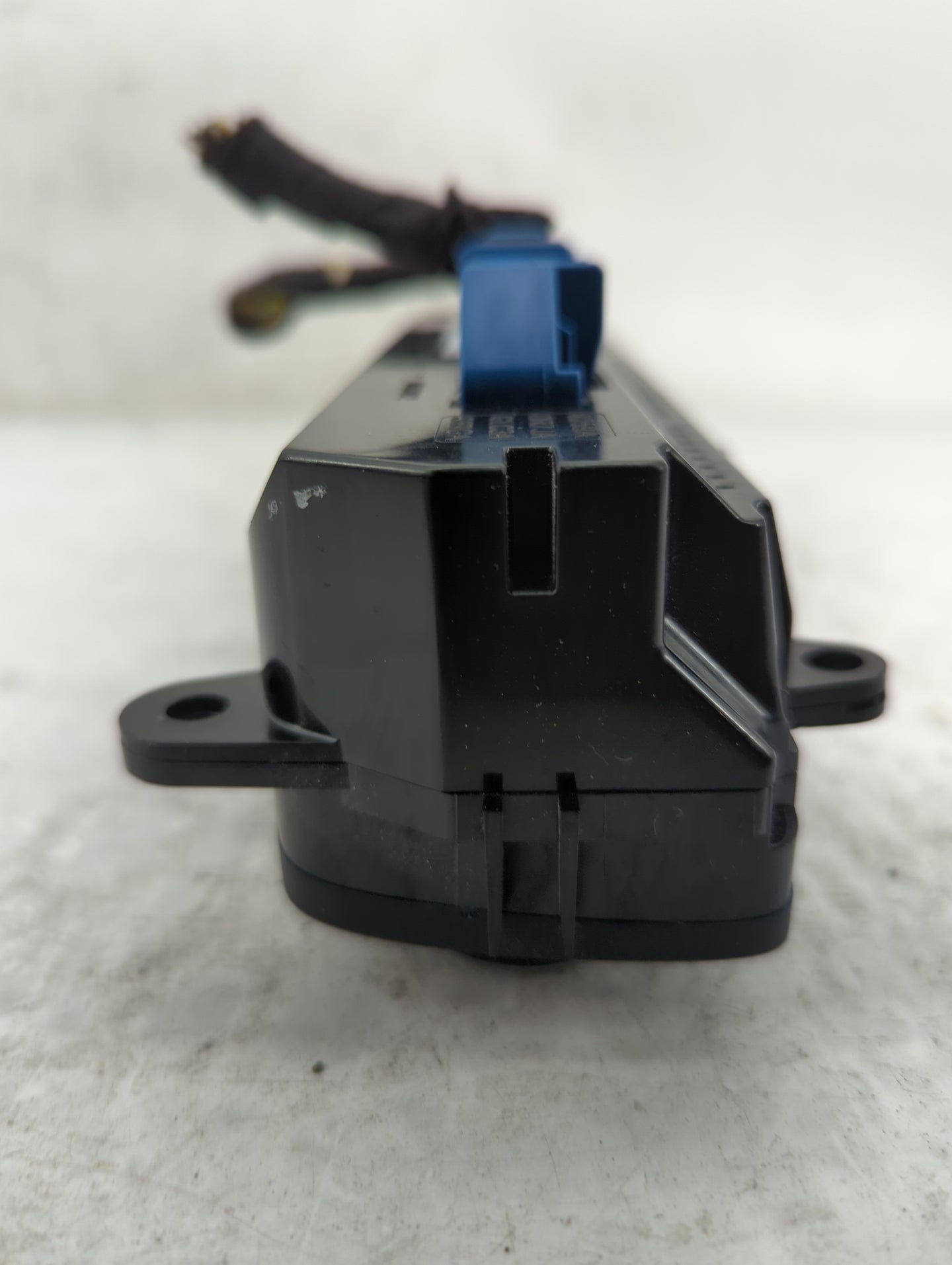2017 Ford Escape Climate Control Module Temperature AC/Heater Replacement P/N:GJ5T-18C612-FA Fits OEM Used Auto Parts - Oemu