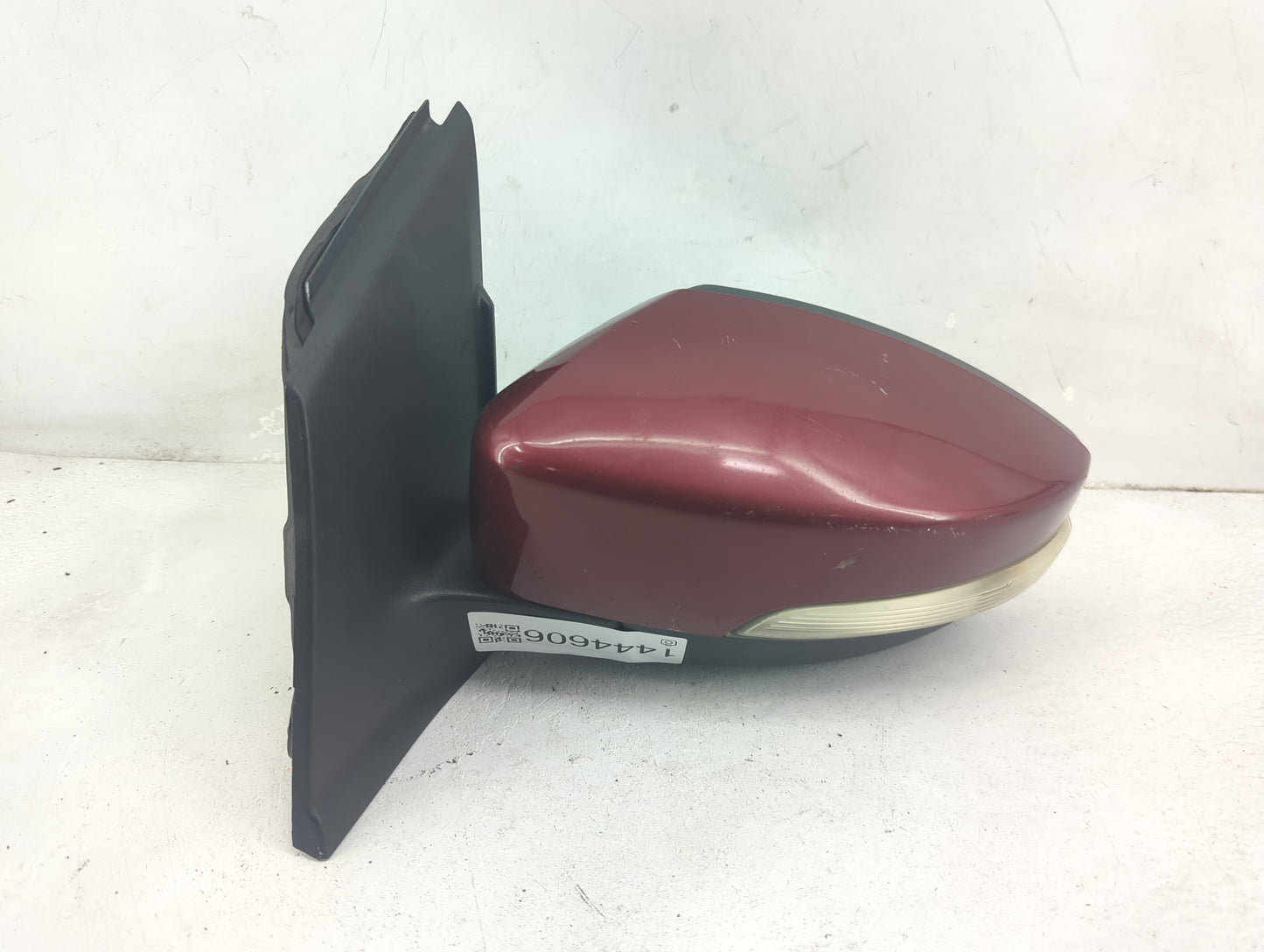 2017-2019 Ford Escape Driver Side View Mirror - Left Door Mirror OEM Used - Oemusedautoparts1.com