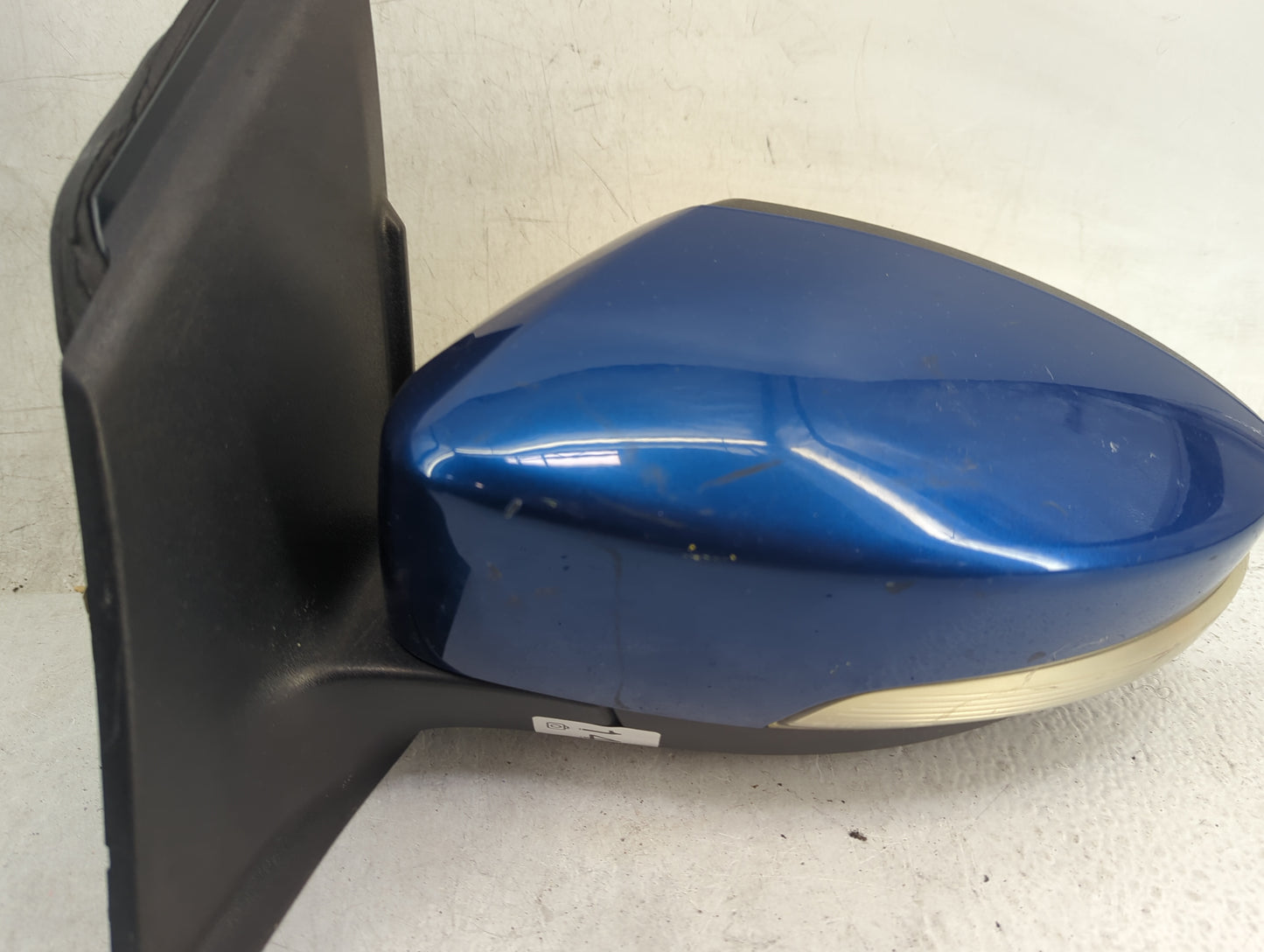 2017-2019 Ford Escape Driver Side View Mirror - Left Door Mirror OEM Used - Oemusedautoparts1.com
