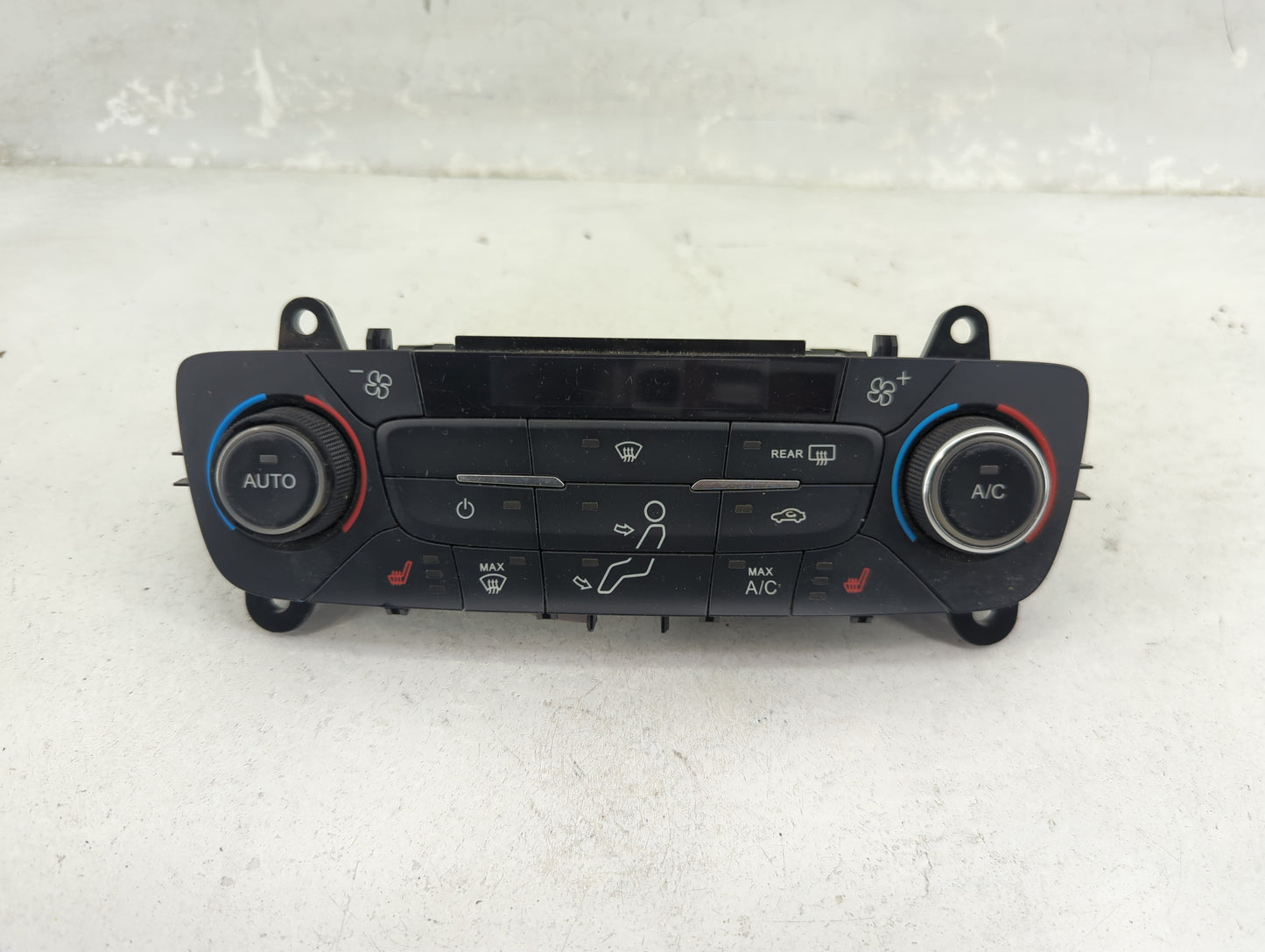 2017 Ford Escape Climate Control Module Temperature AC/Heater Replacement P/N:GJ5T-18C612-FA Fits OEM Used Auto Parts - Oemu