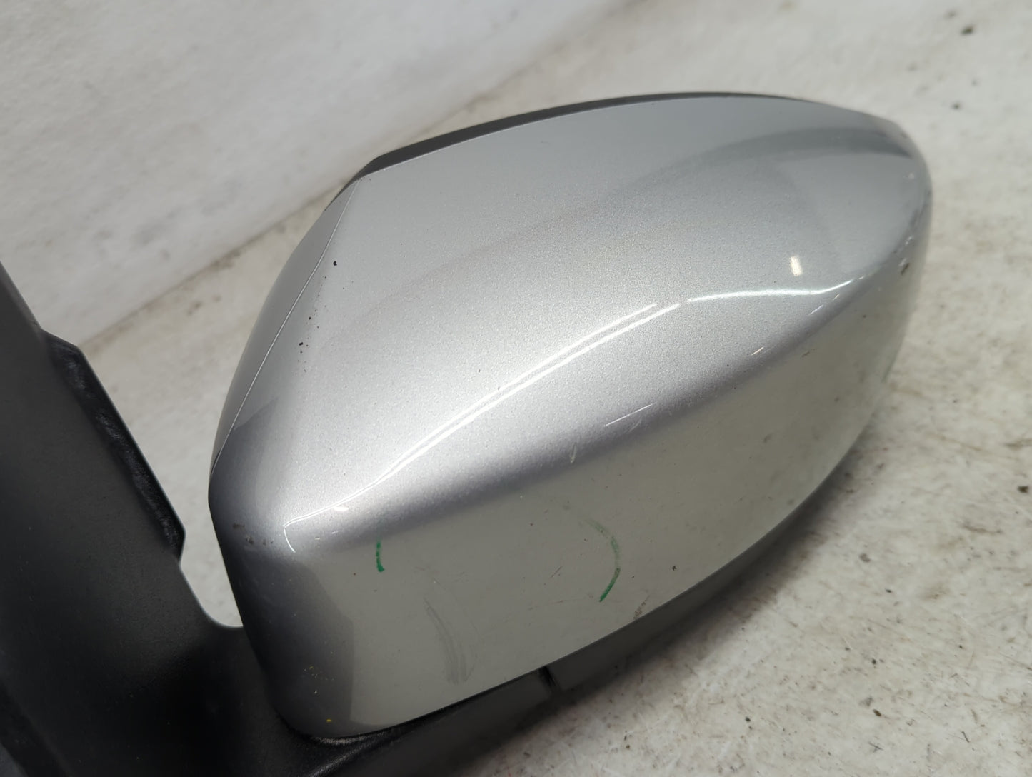 2017-2019 Ford Escape Driver Side View Mirror - Left Door Mirror OEM Used - Oemusedautoparts1.com