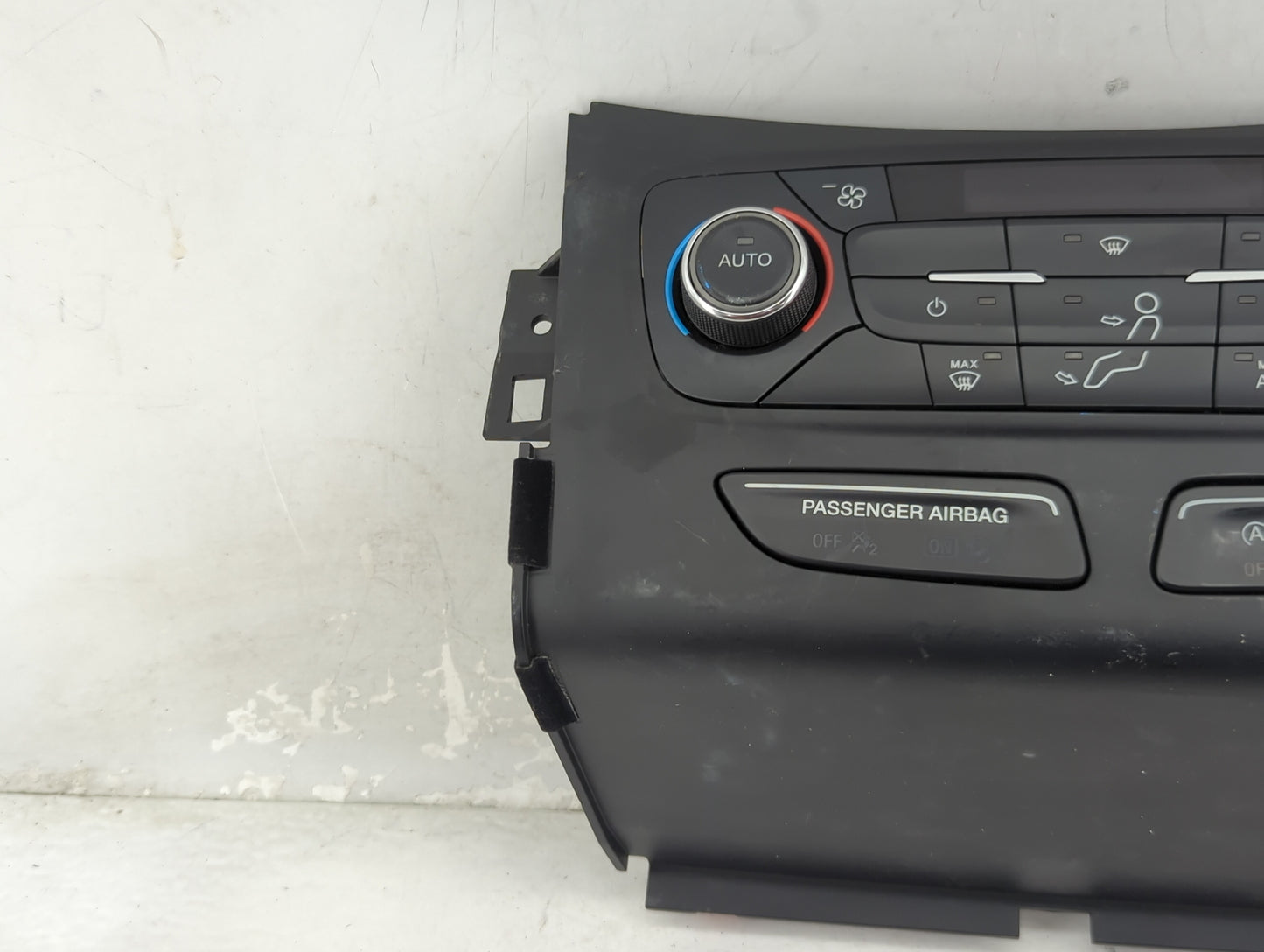 2017 Ford Escape Climate Control Module Temperature AC/Heater Replacement P/N:GJ5T-18C612-AC Fits OEM Used Auto Parts - Oemu
