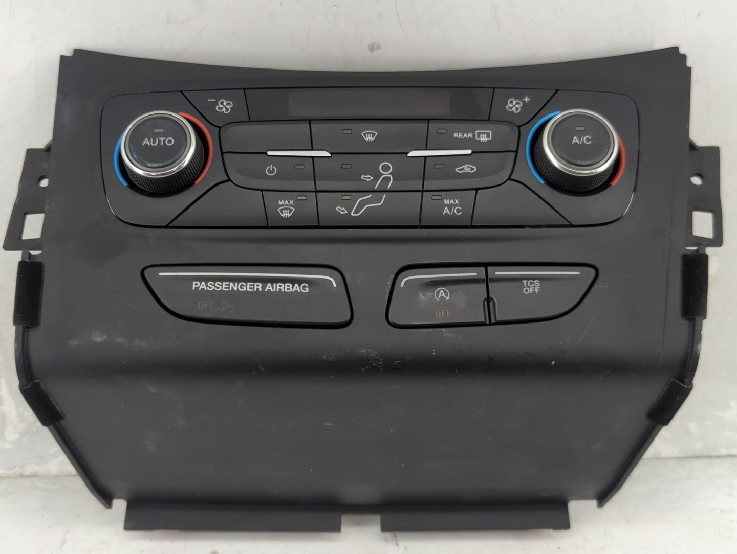 2017 Ford Escape Climate Control Module Temperature AC/Heater Replacement P/N:GJ5T-18C612-AC Fits OEM Used Auto Parts - Oemu