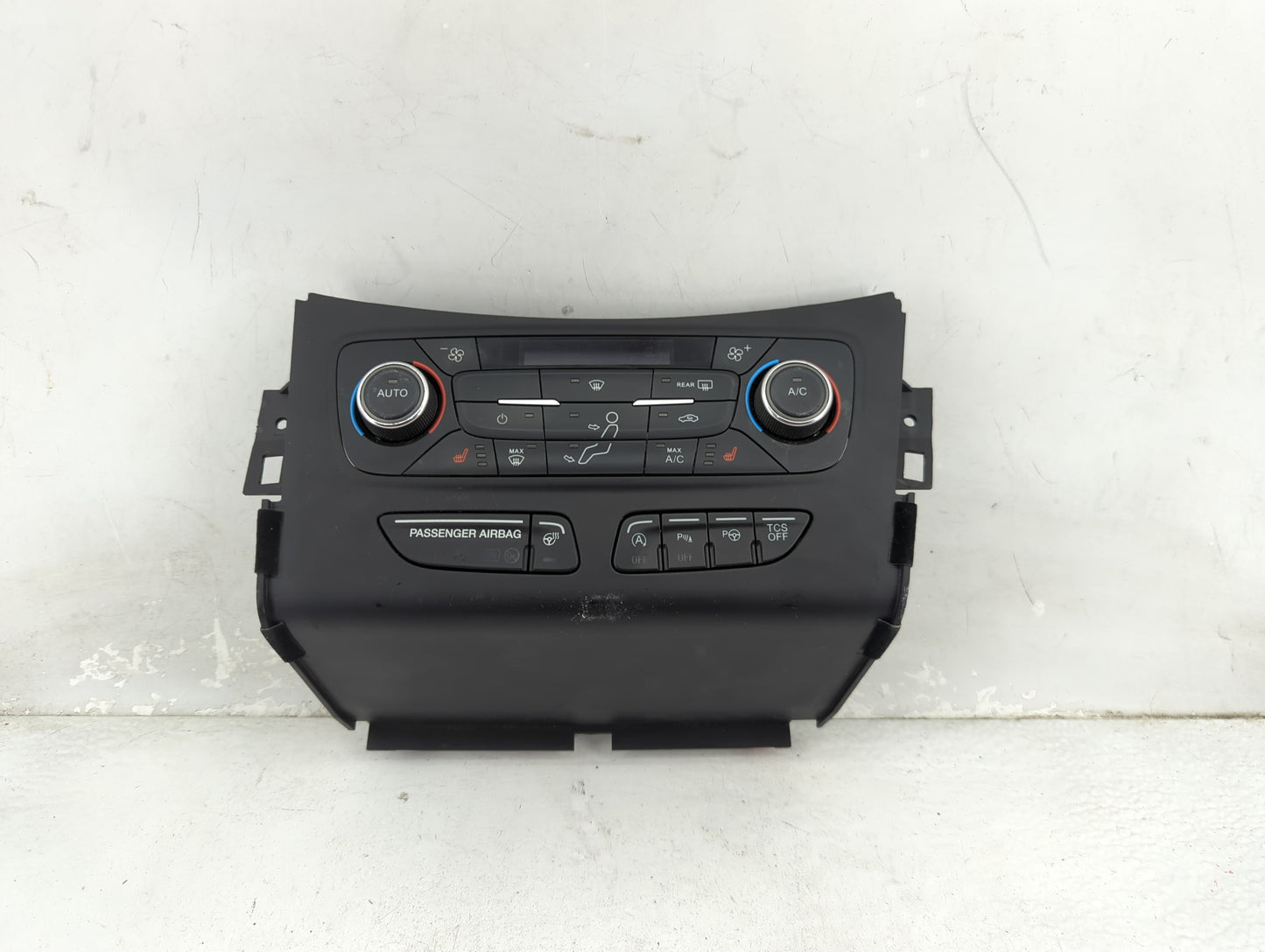 2017 Ford Escape Climate Control Module Temperature AC/Heater Replacement P/N:GJ5T-18C612-CC Fits OEM Used Auto Parts - Oemu