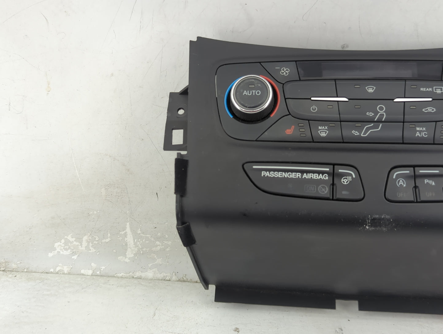 2017 Ford Escape Climate Control Module Temperature AC/Heater Replacement P/N:GJ5T-18C612-CC Fits OEM Used Auto Parts - Oemu