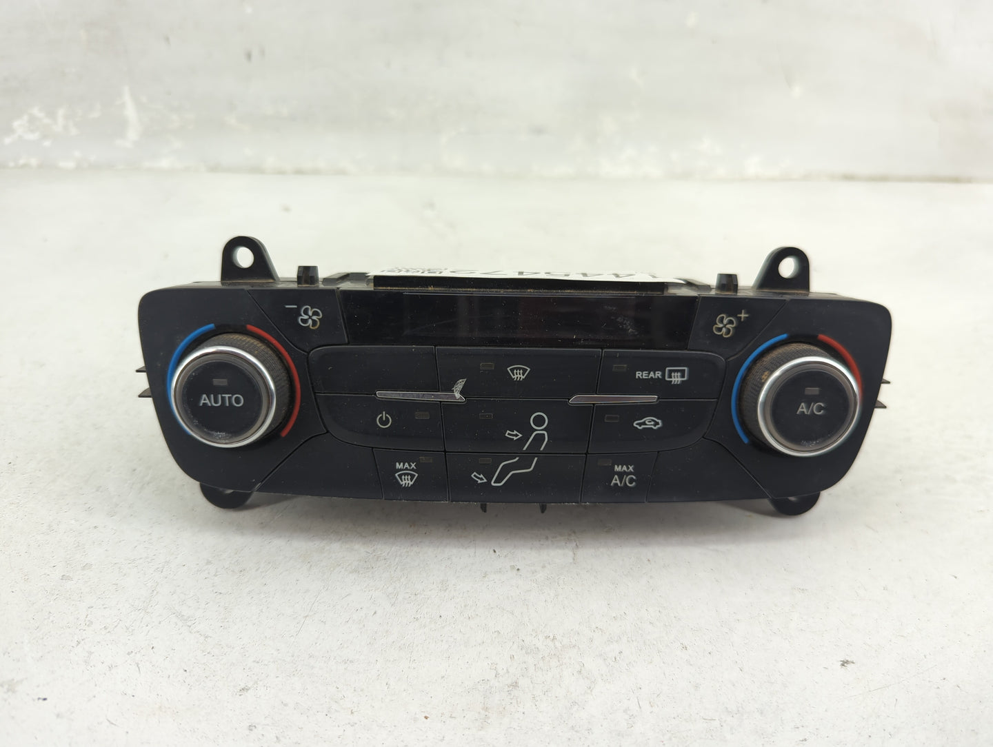 2017 Ford Escape Climate Control Module Temperature AC/Heater Replacement P/N:GJ5T-18C612-AE Fits OEM Used Auto Parts - Oemu