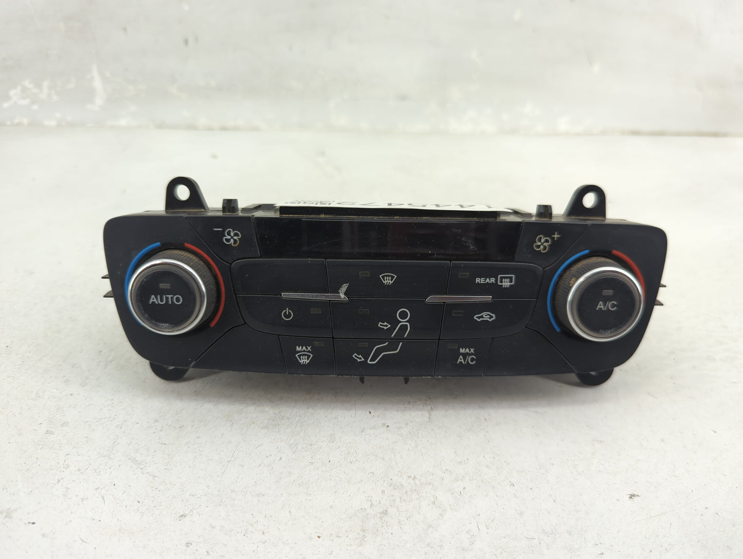 2017 Ford Escape Climate Control Module Temperature AC/Heater Replacement P/N:GJ5T-18C612-AE Fits OEM Used Auto Parts - Oemu