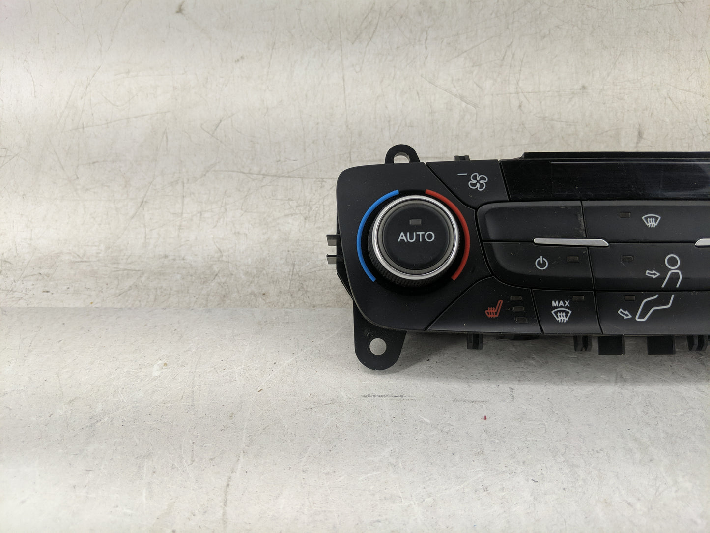 2017 Ford Escape Climate Control Module Temperature AC/Heater Replacement P/N:GJ5T-18C612-CE Fits OEM Used Auto Parts - Oemu