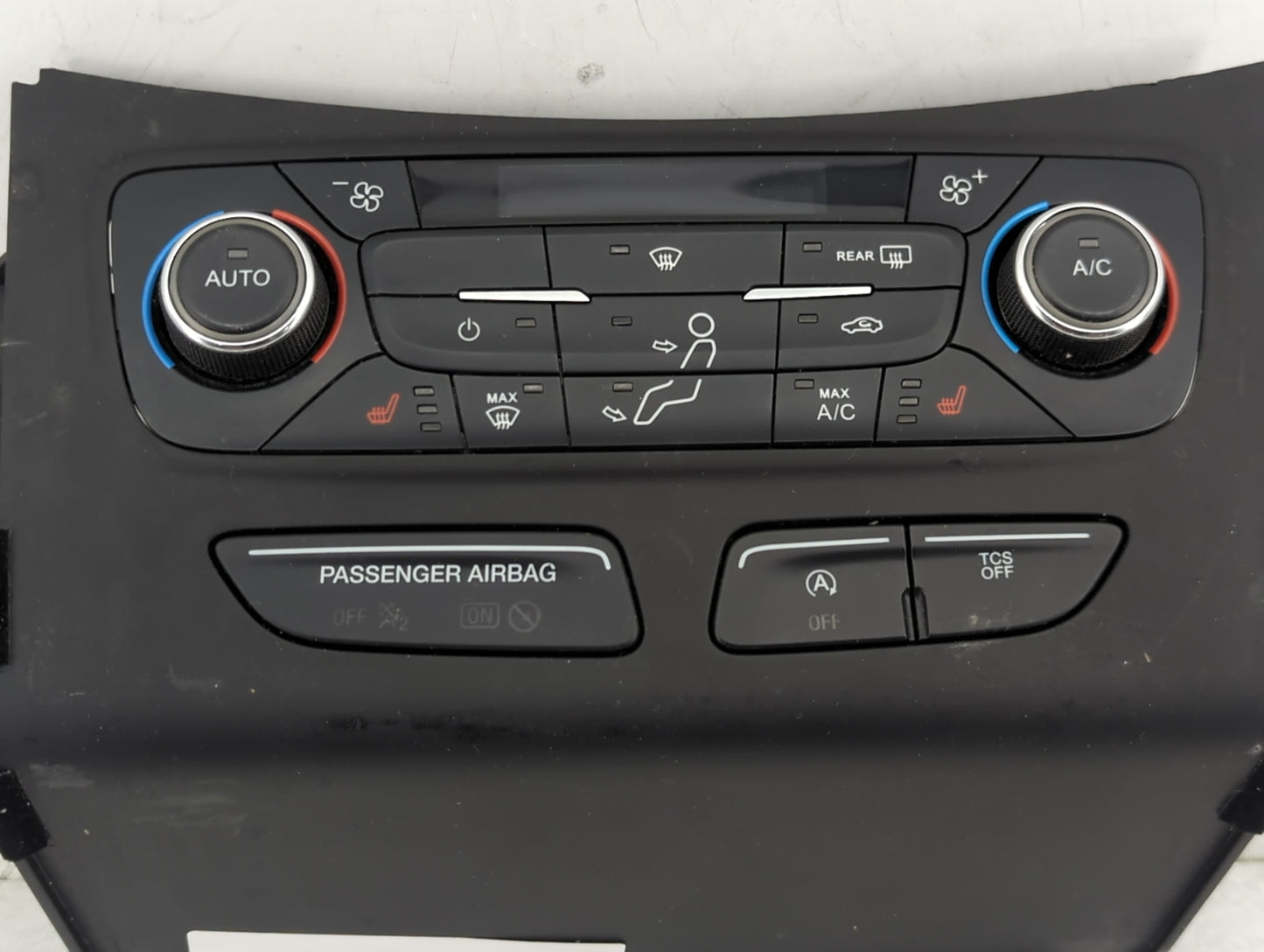 2017 Ford Escape Climate Control Module Temperature AC/Heater Replacement P/N:GJ5T-18C612-CE Fits OEM Used Auto Parts - Oemu