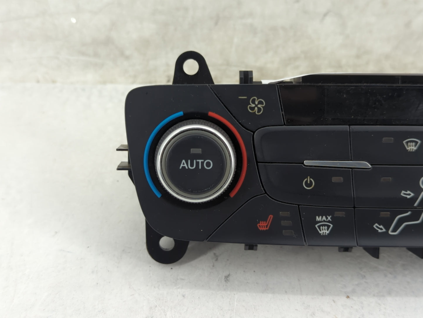 2017 Ford Escape Climate Control Module Temperature AC/Heater Replacement P/N:GJ5T-18C612-FA Fits OEM Used Auto Parts - Oemu