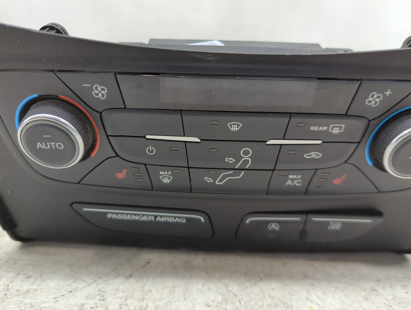2017 Ford Escape Climate Control Module Temperature AC/Heater Replacement P/N:GJ5T-18612-FA Fits OEM Used Auto Parts - Oemus