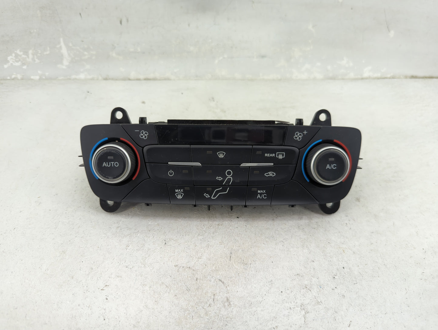 2017 Ford Escape Climate Control Module Temperature AC/Heater Replacement P/N:GJ5T-18C612-EA Fits OEM Used Auto Parts - Oemu