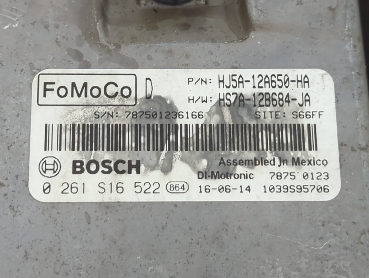 2017-2018 Ford Escape PCM Engine Control Computer ECU ECM PCU OEM P/N:HJ5A-12A650-HA HS7A-12B684-JA Fits Fits 2017 2018 OEM 