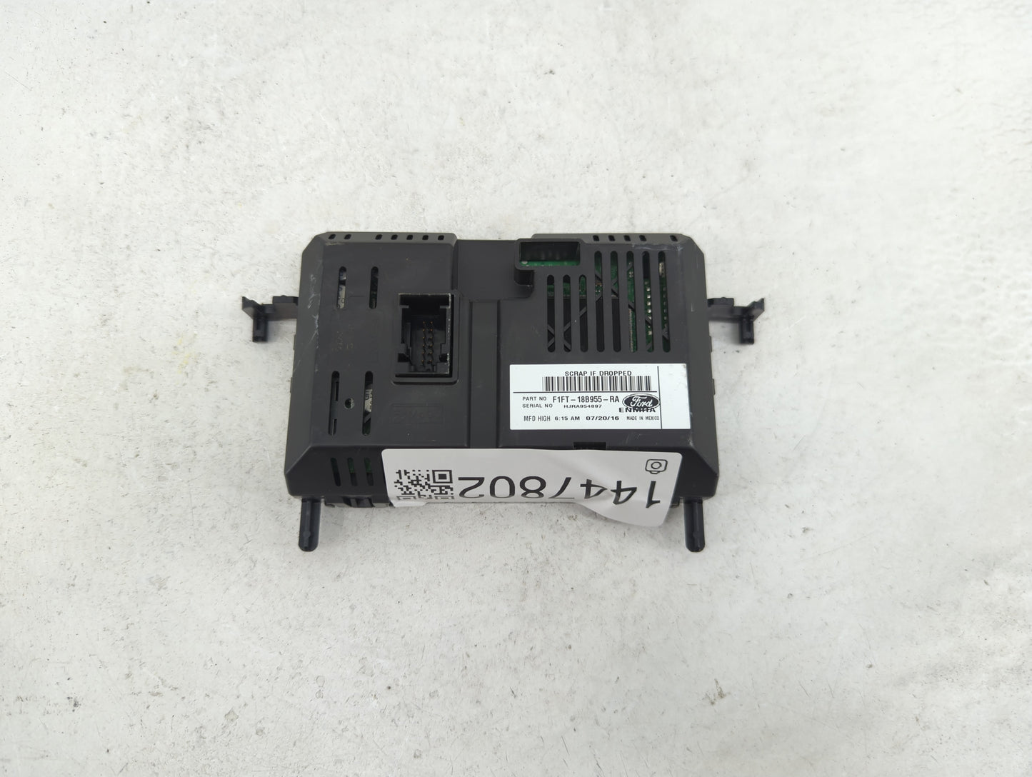 2017-2017 Ford Escape Information Display Screen - Oemusedautoparts1.com