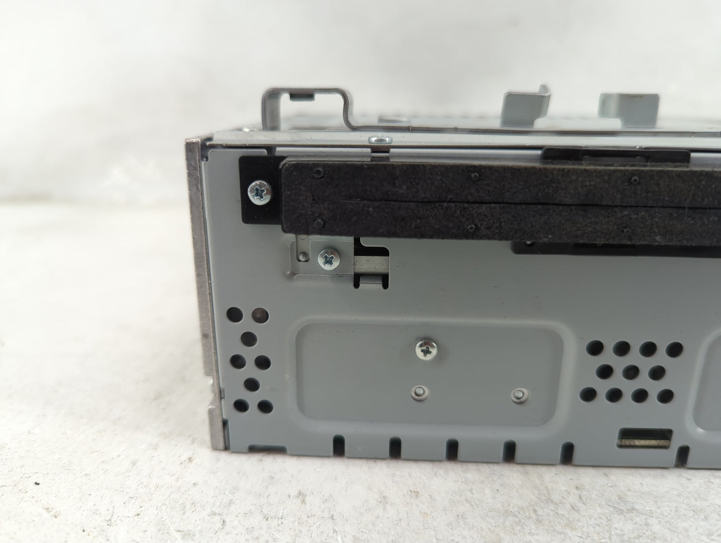2017-2019 Ford Escape Radio AM FM Cd Player Receiver Replacement P/N:CQ-CJ36N14MC GJ5T-19C107-GB Fits Fits 2017 2018 2019 OE