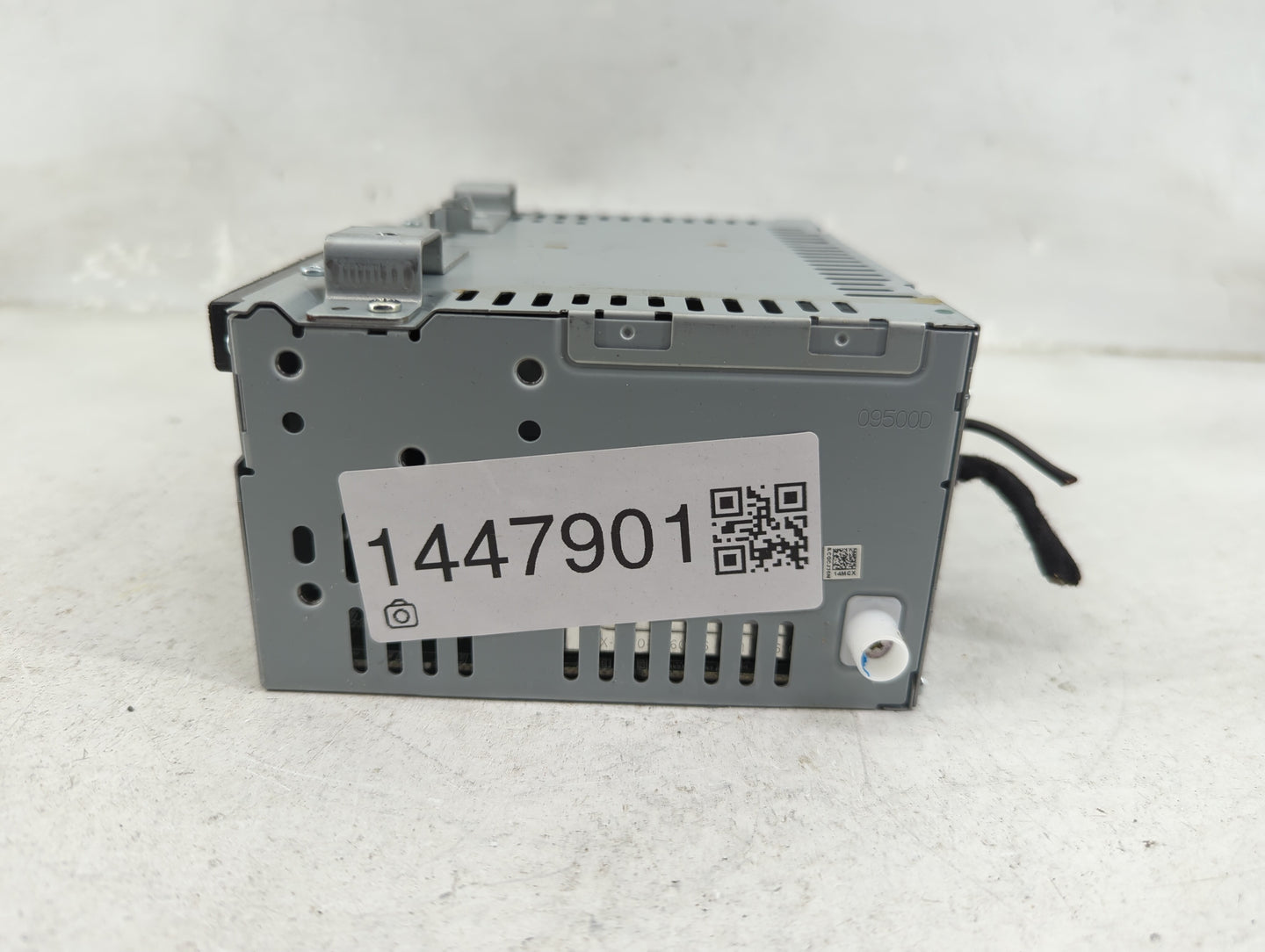 2017-2019 Ford Escape Radio AM FM Cd Player Receiver Replacement P/N:CQ-CJ36N14MC GJ5T-19C107-GB Fits Fits 2017 2018 2019 OE