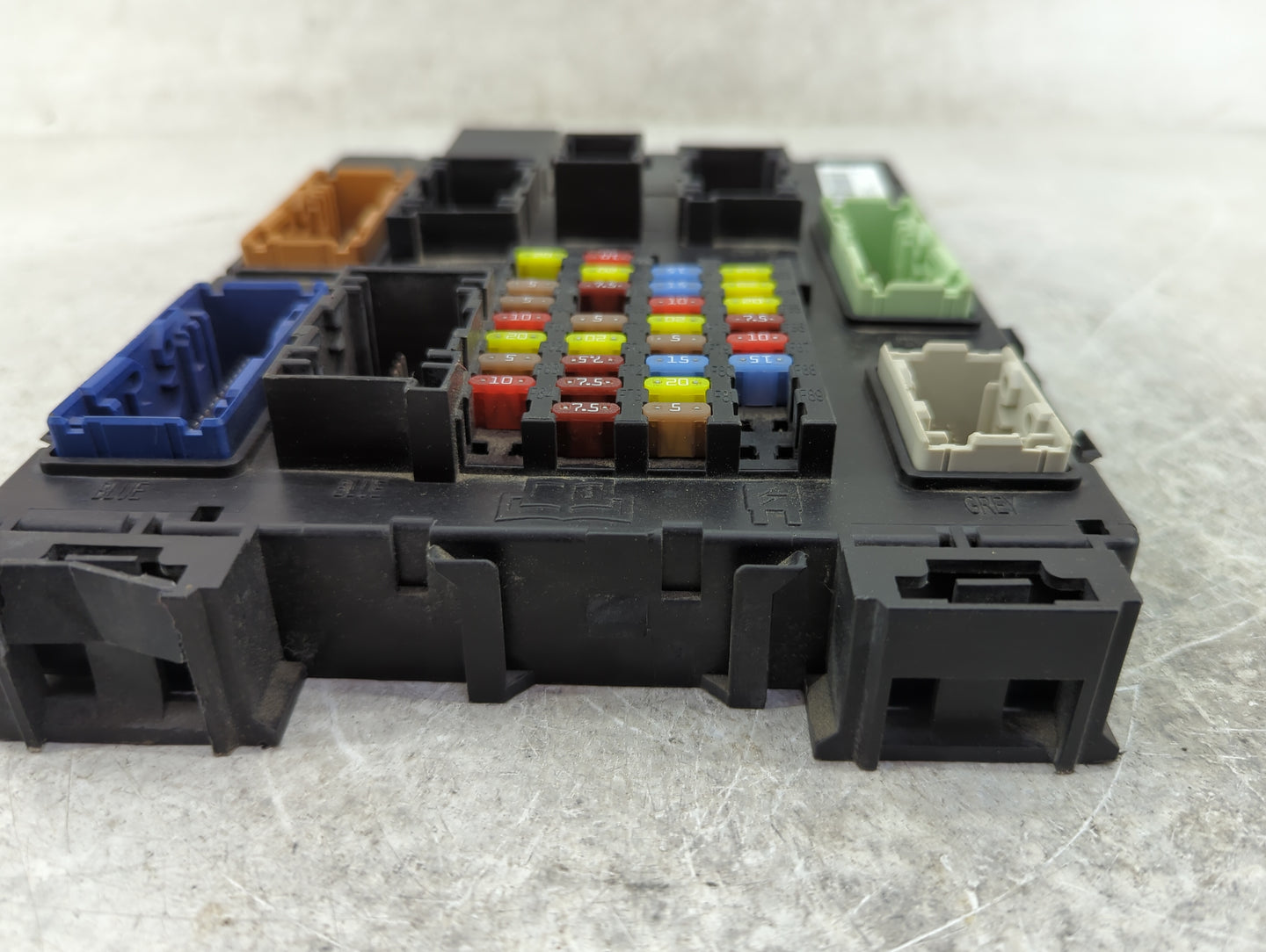 2017-2019 Ford Escape Communication Control Module Gv6t-14a073-sa - Oemusedautoparts1.com
