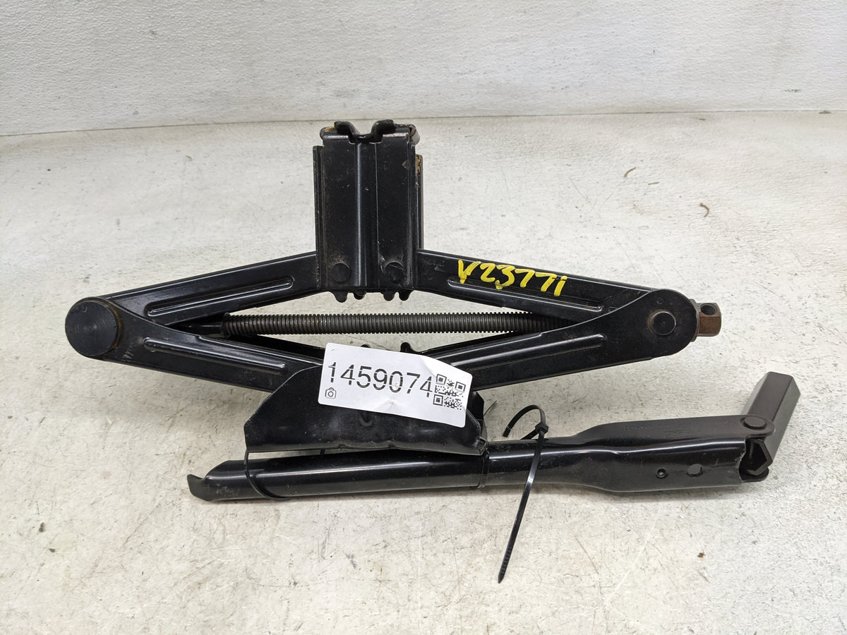 2017 Ford Escape Spare Scissor Car Jack 1459074 - Oemusedautoparts1.com