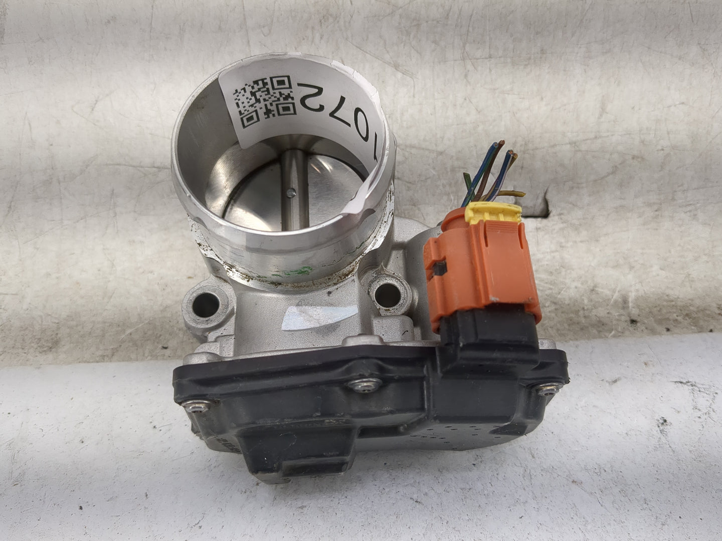 2017-2019 Ford Escape Throttle Body P/N:DS7G-9F991-BB Fits Fits 2014 2015 2016 2017 2018 2019 2020 OEM Used Auto Parts - Oem