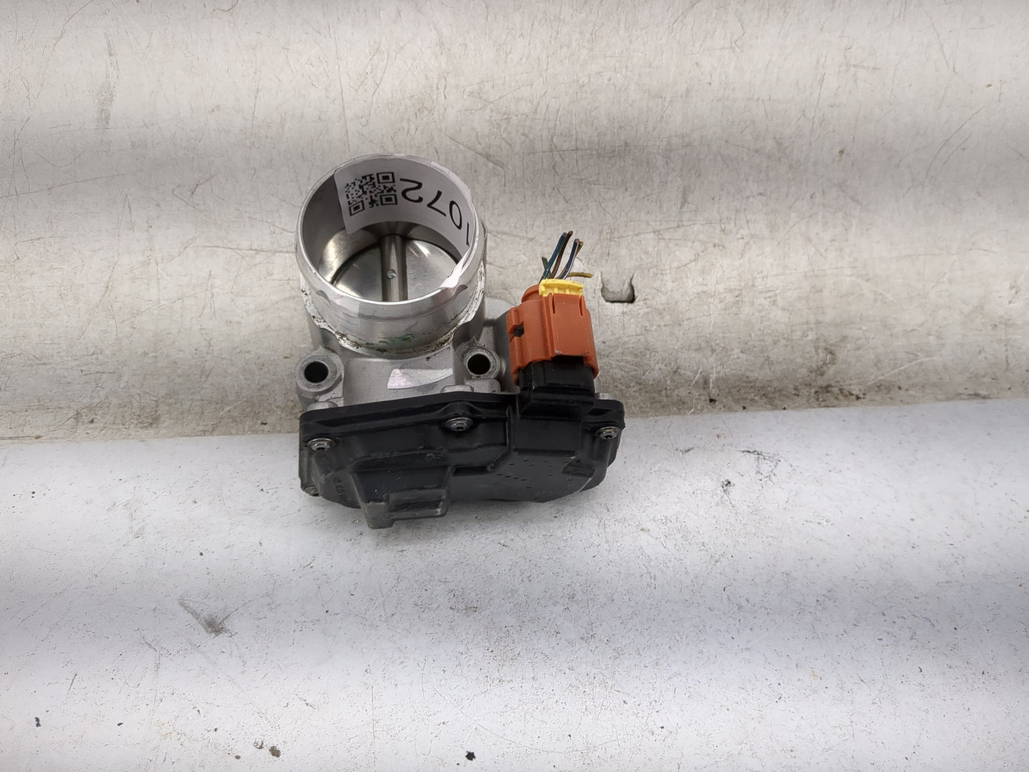 2017-2019 Ford Escape Throttle Body P/N:DS7G-9F991-BB Fits Fits 2014 2015 2016 2017 2018 2019 2020 OEM Used Auto Parts - Oem