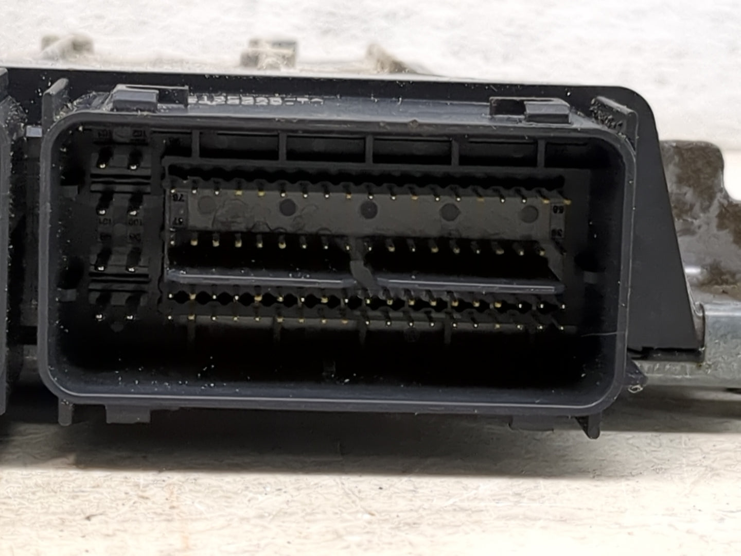 2017-2019 Ford Escape PCM Engine Control Computer ECU ECM PCU OEM P/N:FV6A-12B684-AB HJ5A-12A650-MA Fits Fits 2017 2018 2019