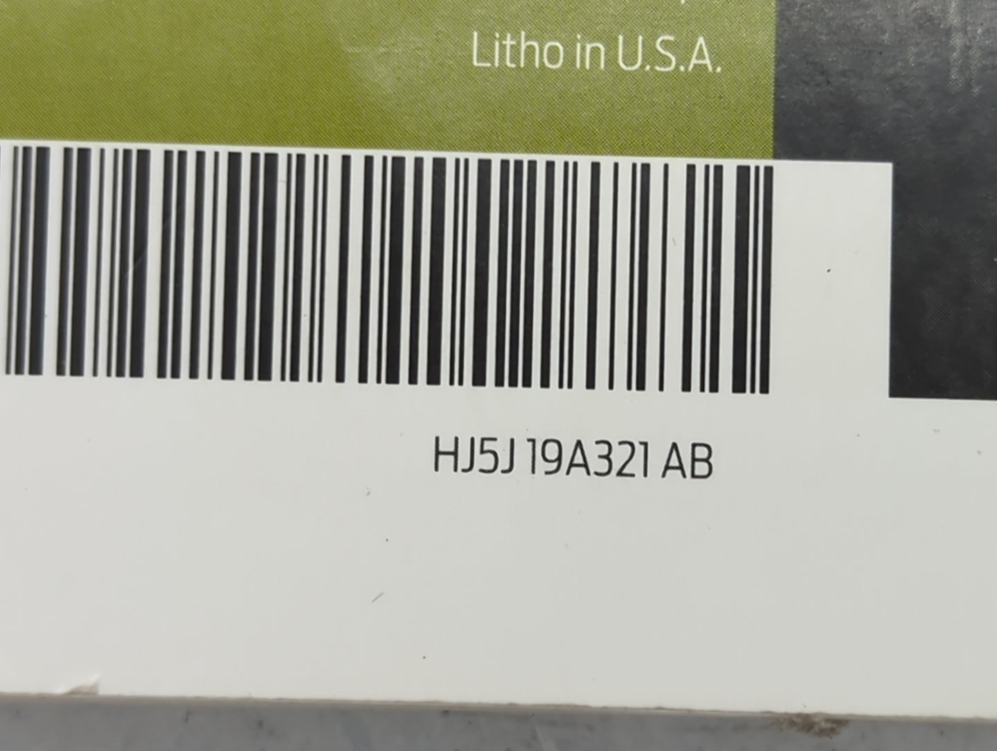 2017 Ford Escape Owners Manual Book Guide P/N:HJ5J19A321AB OEM Used Auto Parts - Oemusedautoparts1.com