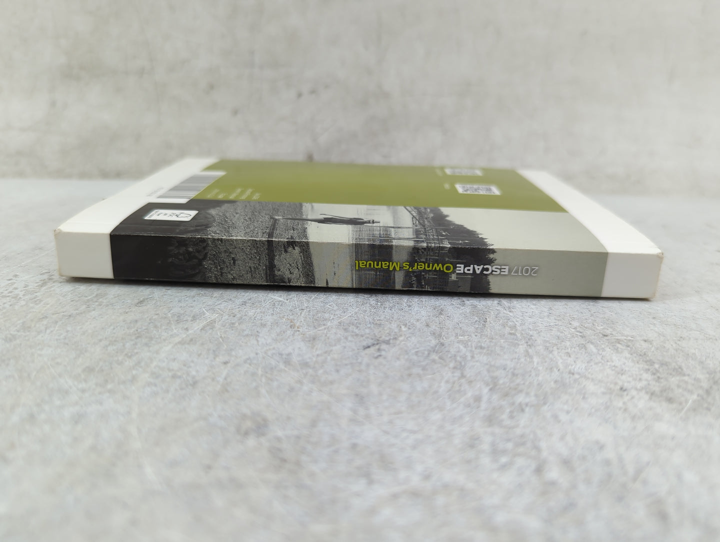 2017 Ford Escape Owners Manual Book Guide P/N:HJ5J19A321AB OEM Used Auto Parts - Oemusedautoparts1.com