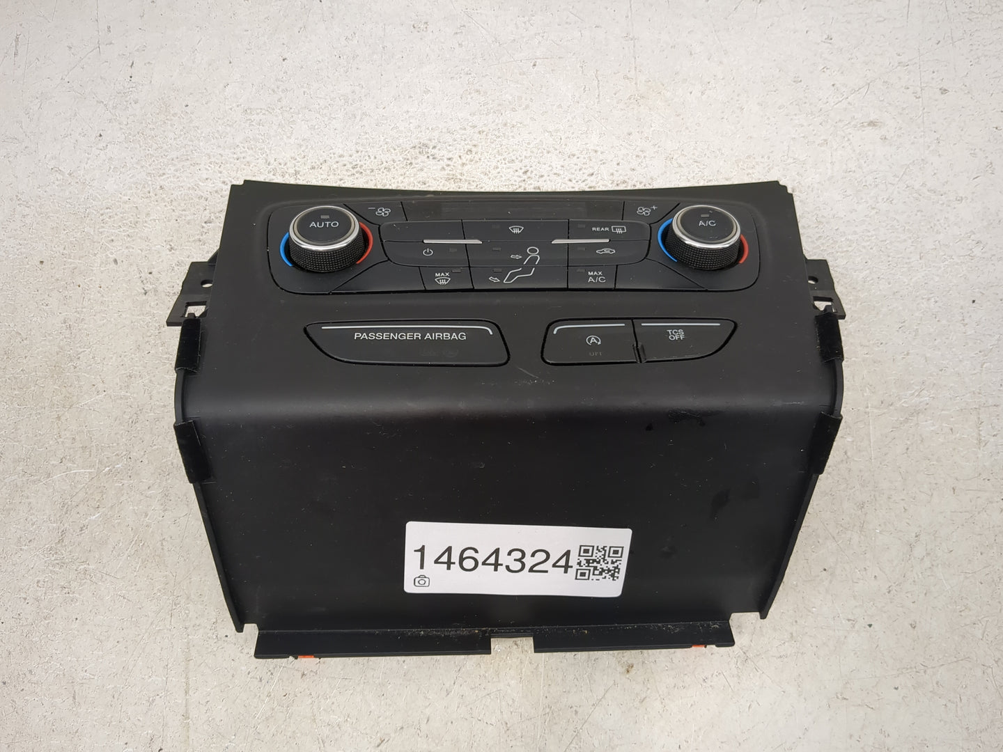 2017 Ford Escape Climate Control Module Temperature AC/Heater Replacement P/N:GJ5T-18C612-EA Fits OEM Used Auto Parts - Oemu