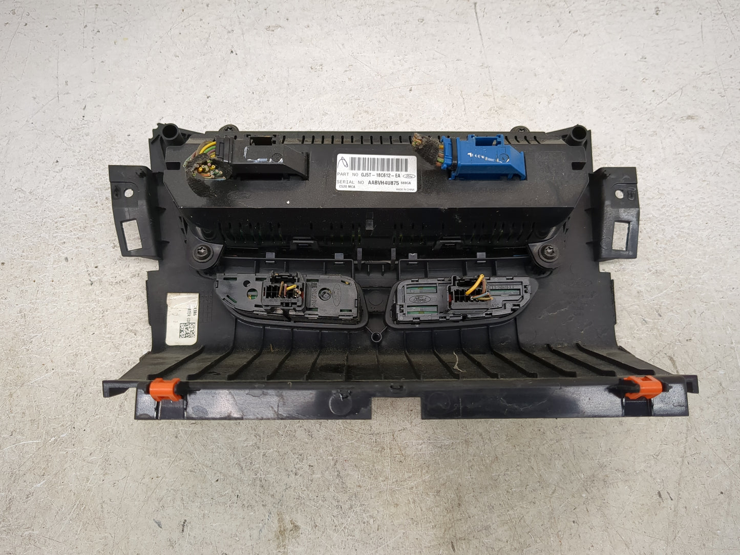 2017 Ford Escape Climate Control Module Temperature AC/Heater Replacement P/N:GJ5T-18C612-EA Fits OEM Used Auto Parts - Oemu
