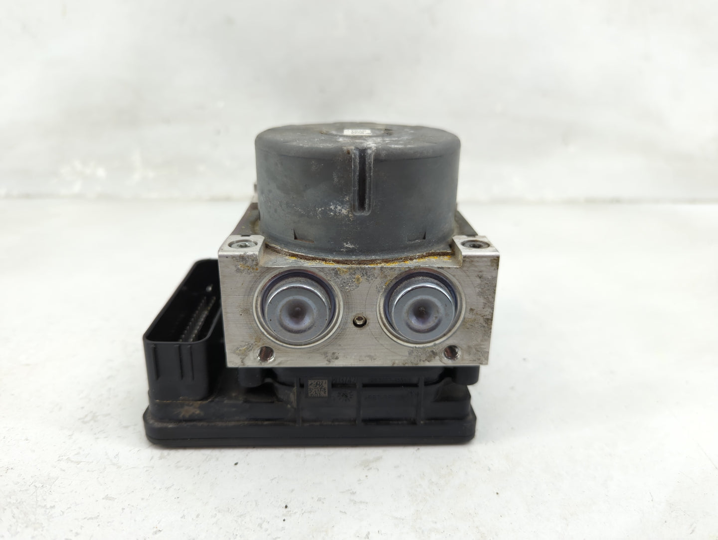 2017-2019 Ford Escape ABS Pump Control Module Replacement P/N:GV61-2C405-CE Fits Fits 2017 2018 2019 OEM Used Auto Parts - O