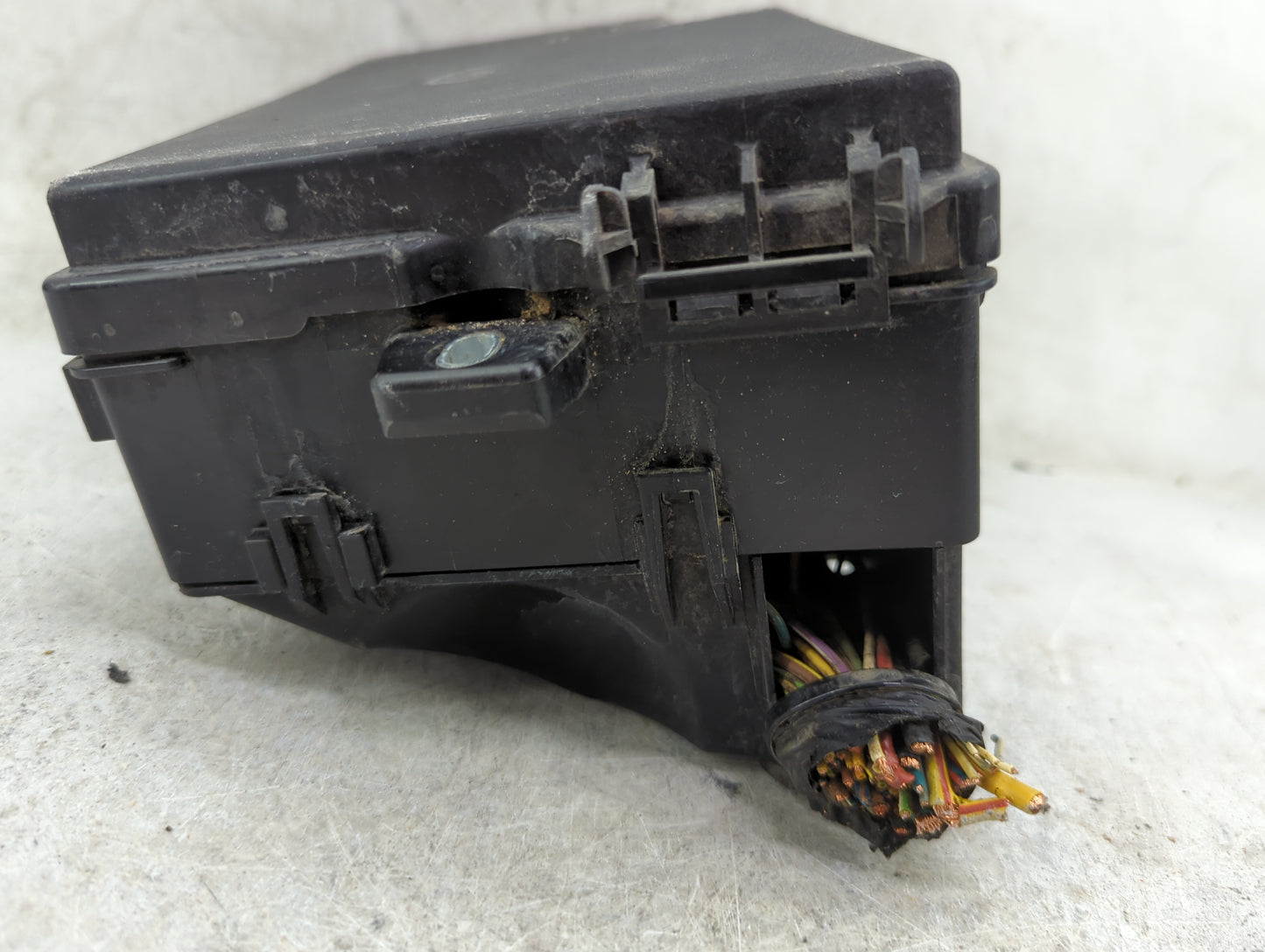 2013-2016 Ford Escape Fusebox Fuse Box Panel Relay Module P/N:AV6T-14A067-AD E02345500 Fits Fits 2013 2014 2015 2016 OEM Use
