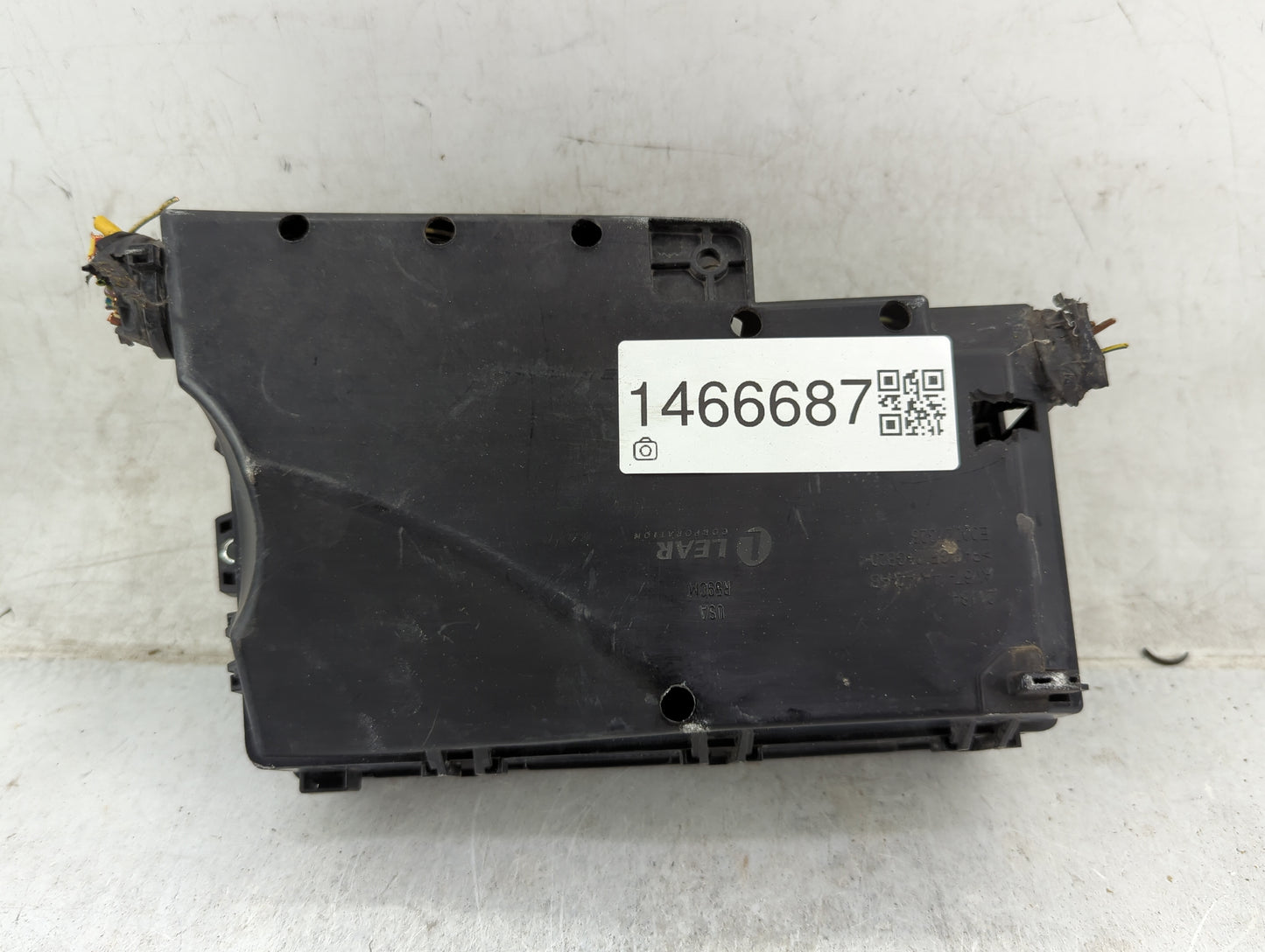 2013-2016 Ford Escape Fusebox Fuse Box Panel Relay Module P/N:AV6T-14A067-AD E02345500 Fits Fits 2013 2014 2015 2016 OEM Use