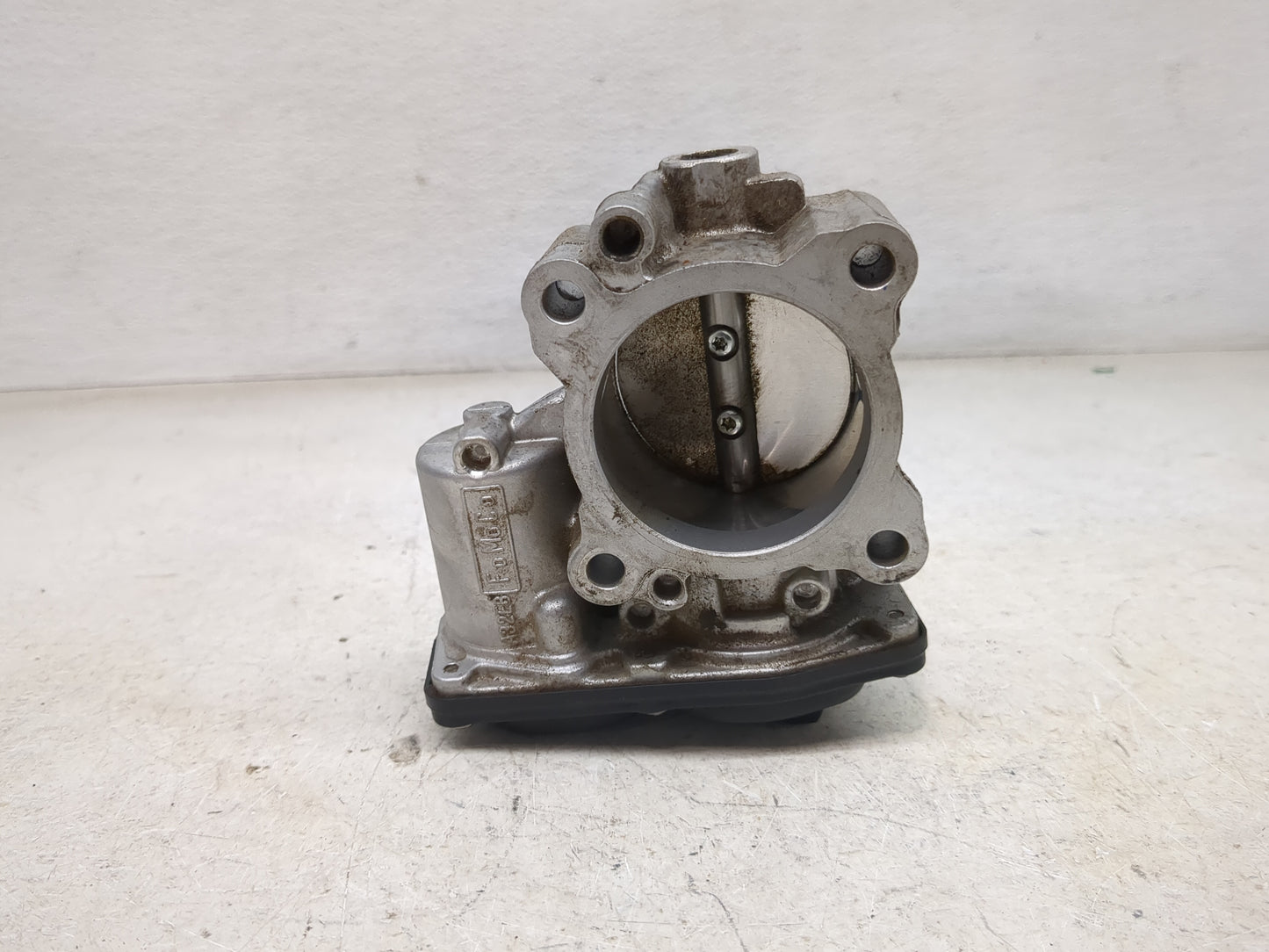 2017-2019 Ford Escape Throttle Body P/N:DS7G-9F991-BB Fits Fits 2014 2015 2016 2017 2018 2019 2020 OEM Used Auto Parts - Oem