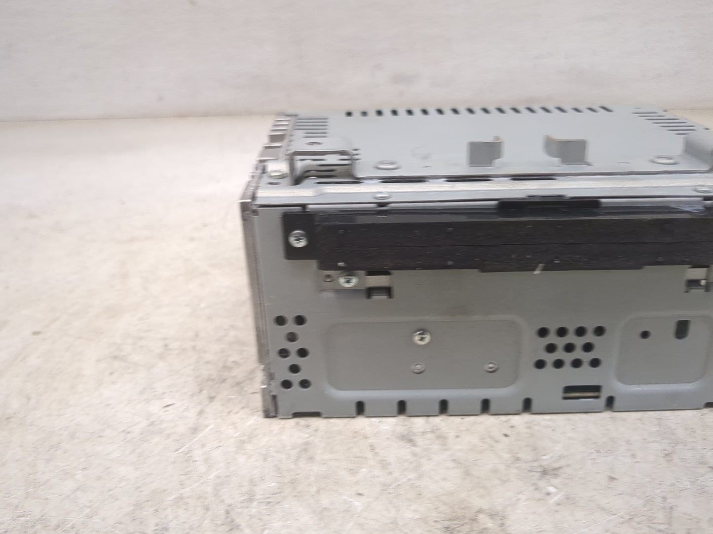 2017 Ford Escape Radio AM FM Cd Player Receiver Replacement P/N:GJ5T-19C107-BD CQ-JS6N14MC Fits OEM Used Auto Parts - Oemuse