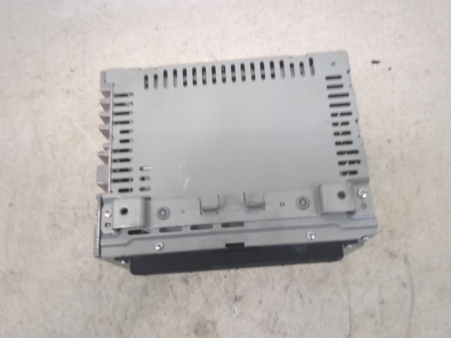 2017 Ford Escape Radio AM FM Cd Player Receiver Replacement P/N:GJ5T-19C107-BD CQ-JS6N14MC Fits OEM Used Auto Parts - Oemuse