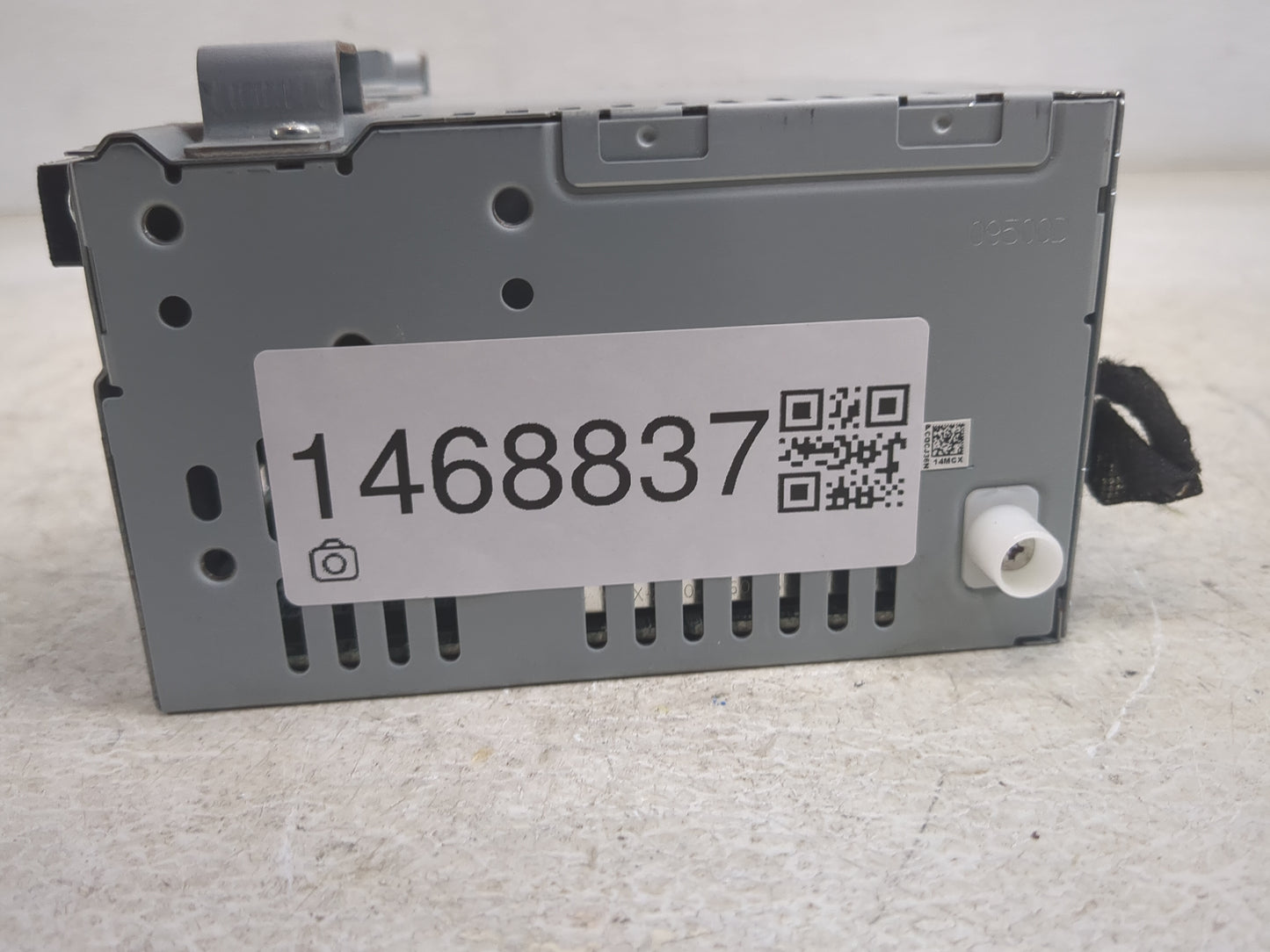2017 Ford Escape Radio AM FM Cd Player Receiver Replacement P/N:GJ5T-19C107-BD CO-GJ36N14MC Fits OEM Used Auto Parts - Oemus