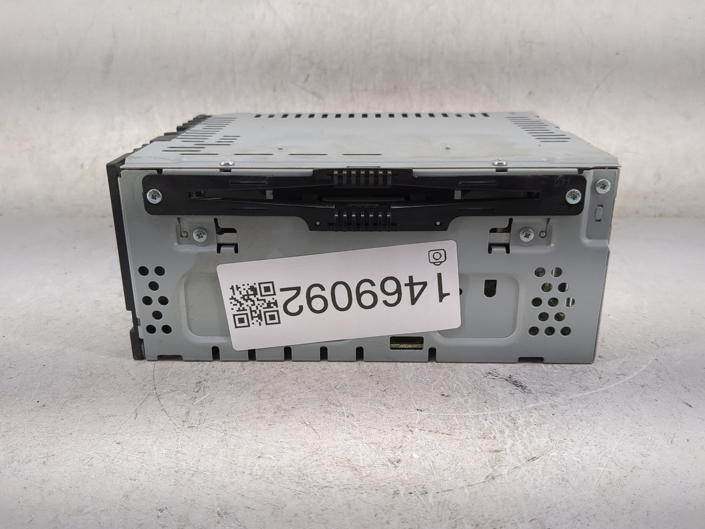 2017 Ford Escape Radio AM FM Cd Player Receiver Replacement P/N:GJ5T-19C107-DC Fits OEM Used Auto Parts - Oemusedautoparts1.