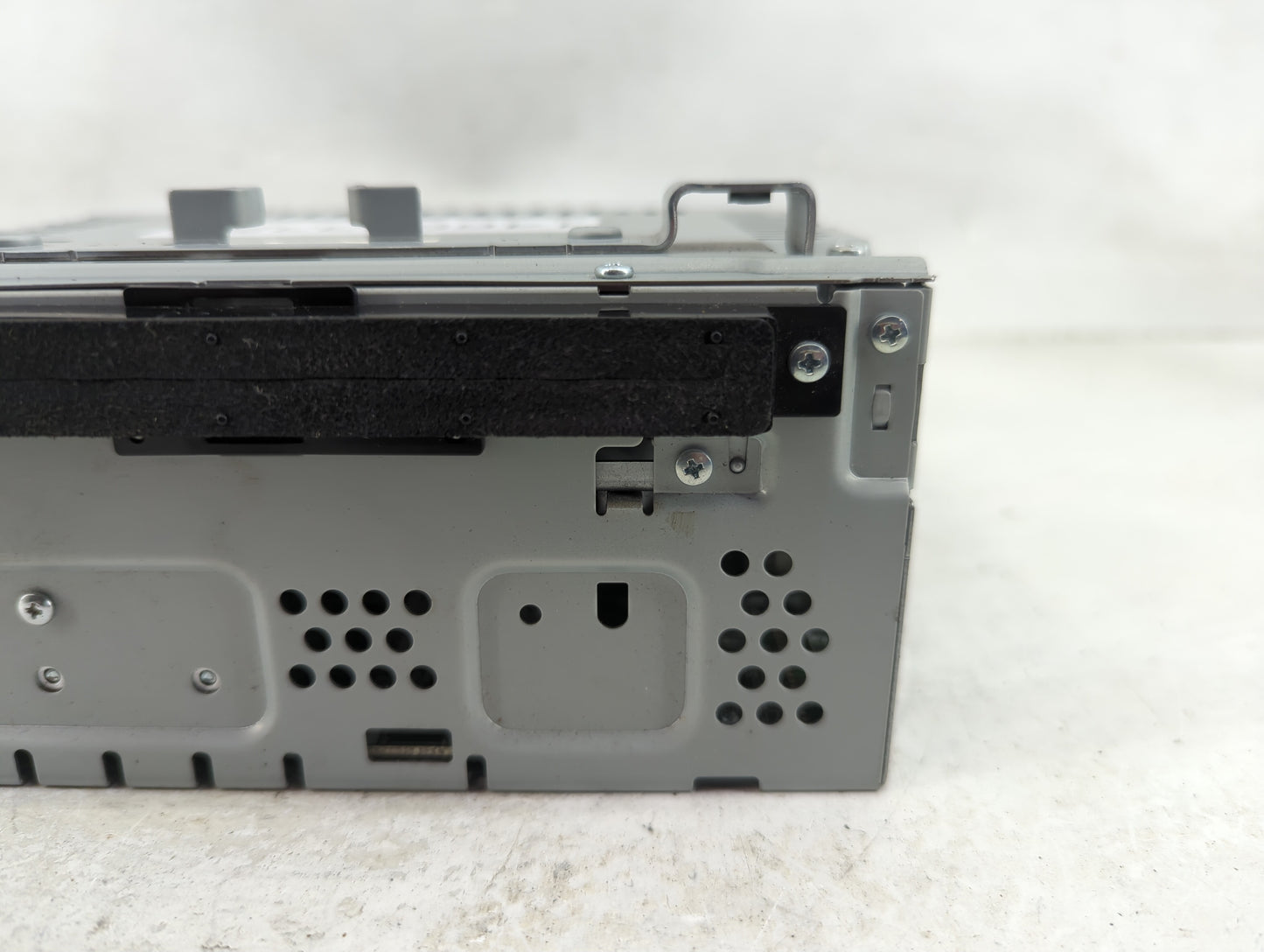 2017 Ford Escape Radio AM FM Cd Player Receiver Replacement P/N:CQ-CJ36N14MC GJ5T-19C107-GA Fits OEM Used Auto Parts - Oemus