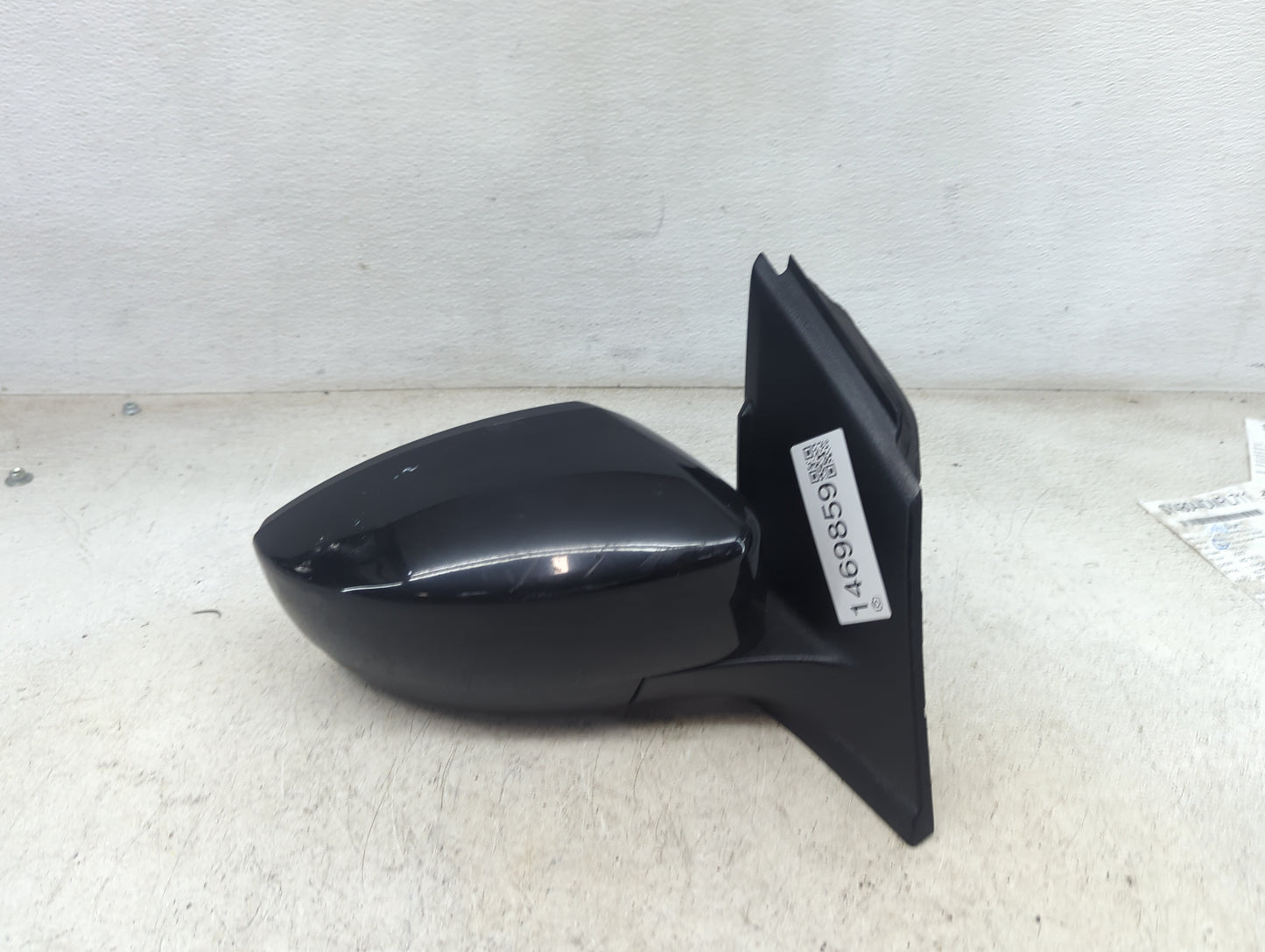 2017-2019 Ford Escape Passenger Side View Mirror - Right Door Mirror OEM Used - Oemusedautoparts1.com
