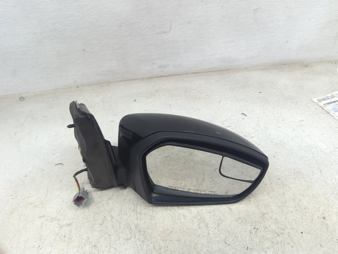 2017-2019 Ford Escape Passenger Side View Mirror - Right Door Mirror OEM Used - Oemusedautoparts1.com