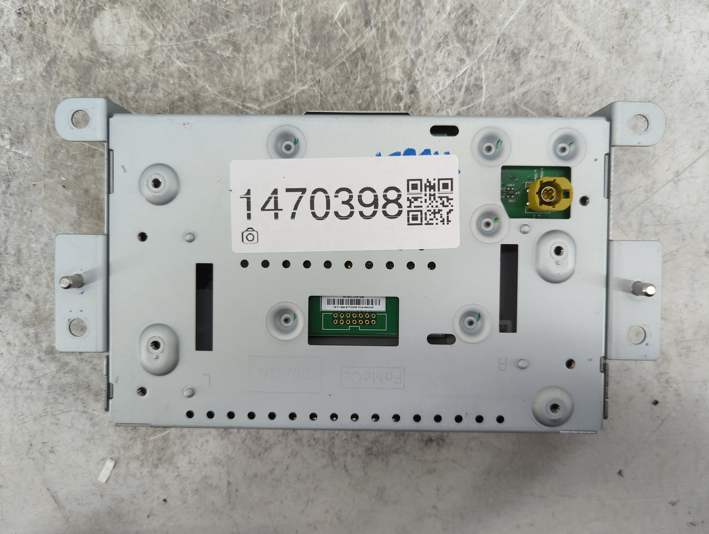 2016-2019 Ford Escape Information Display Screen 1470398 - Oemusedautoparts1.com
