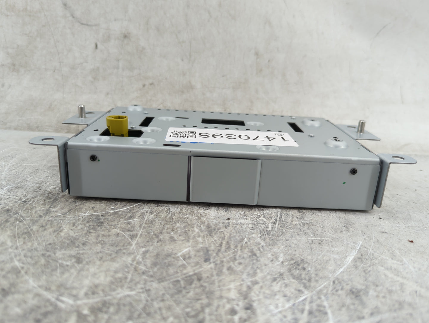 2016-2019 Ford Escape Information Display Screen 1470398 - Oemusedautoparts1.com