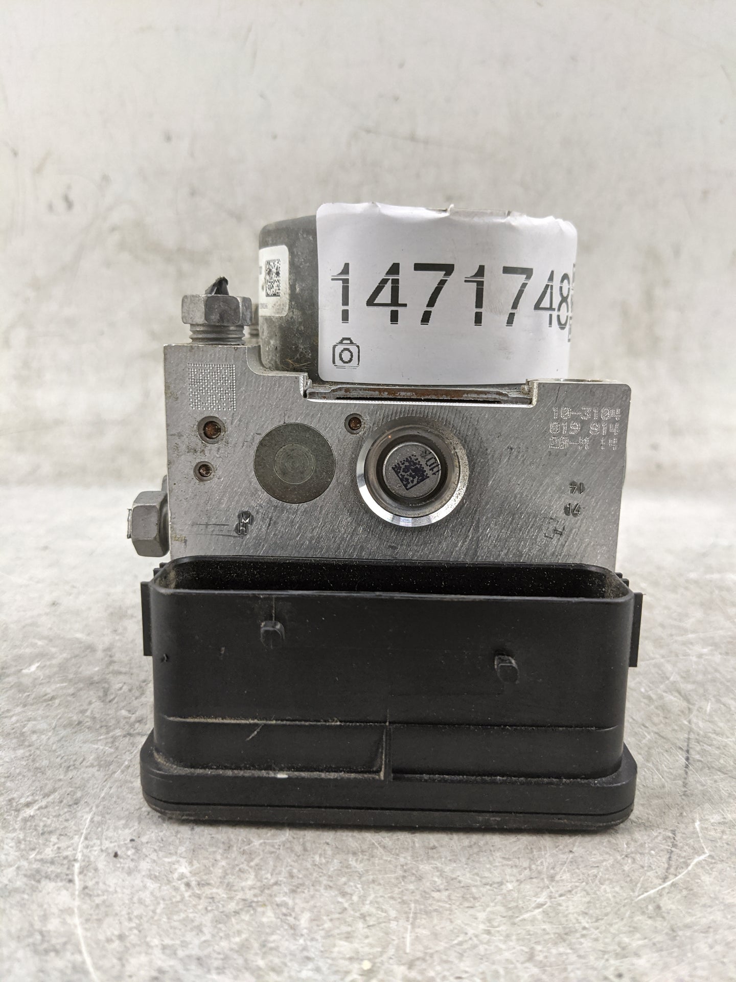 2017-2019 Ford Escape ABS Pump Control Module Replacement P/N:GV61-2C405-CH CV61-2C219-DH Fits Fits 2017 2018 2019 OEM Used 
