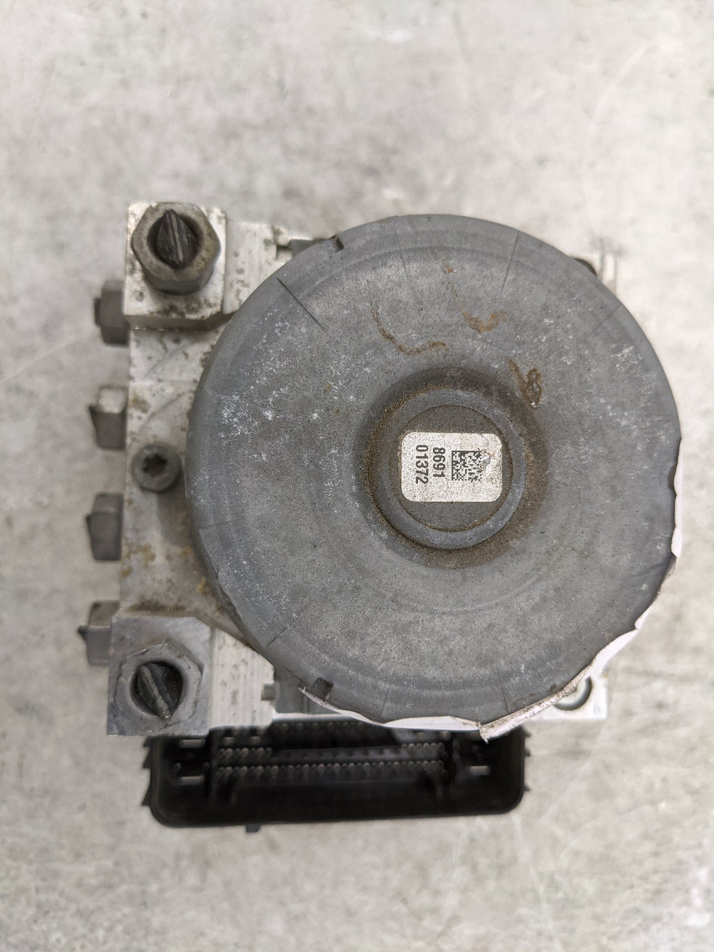 2017-2019 Ford Escape ABS Pump Control Module Replacement P/N:GV61-2C405-CH CV61-2C219-DH Fits Fits 2017 2018 2019 OEM Used 