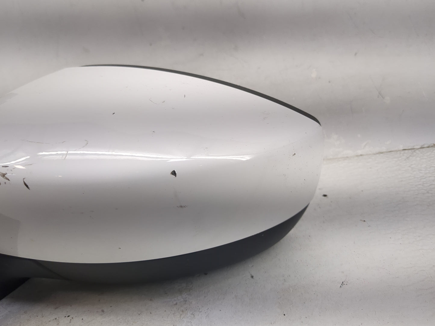 2017-2019 Ford Escape Driver Side View Mirror - Left Door Mirror OEM Used - Oemusedautoparts1.com