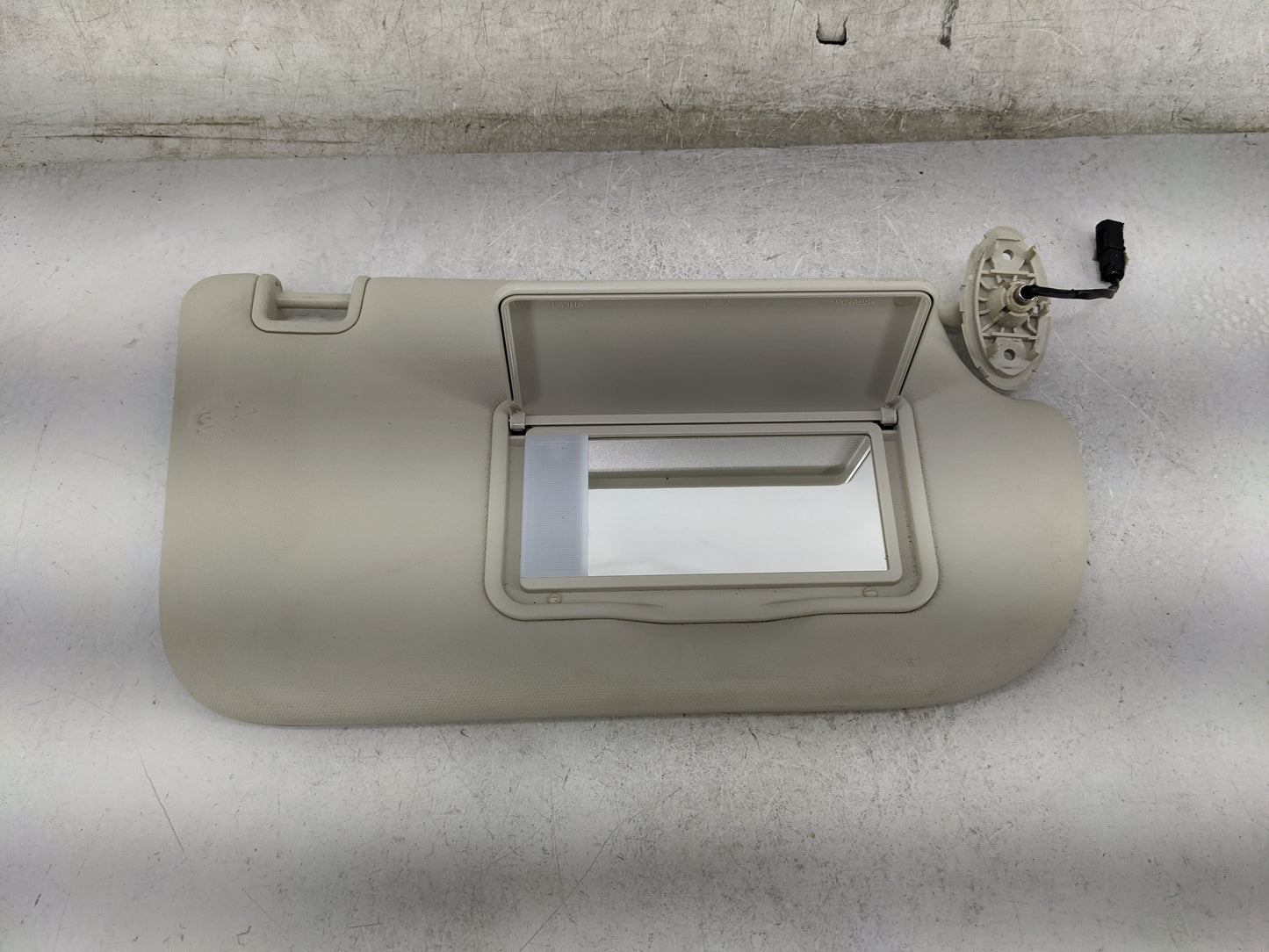 2013-2019 Ford Escape Sun Visor Shade Replacement Passenger Right Mirror Fits Fits 2013 2014 2015 2016 2017 2018 2019 OEM Us